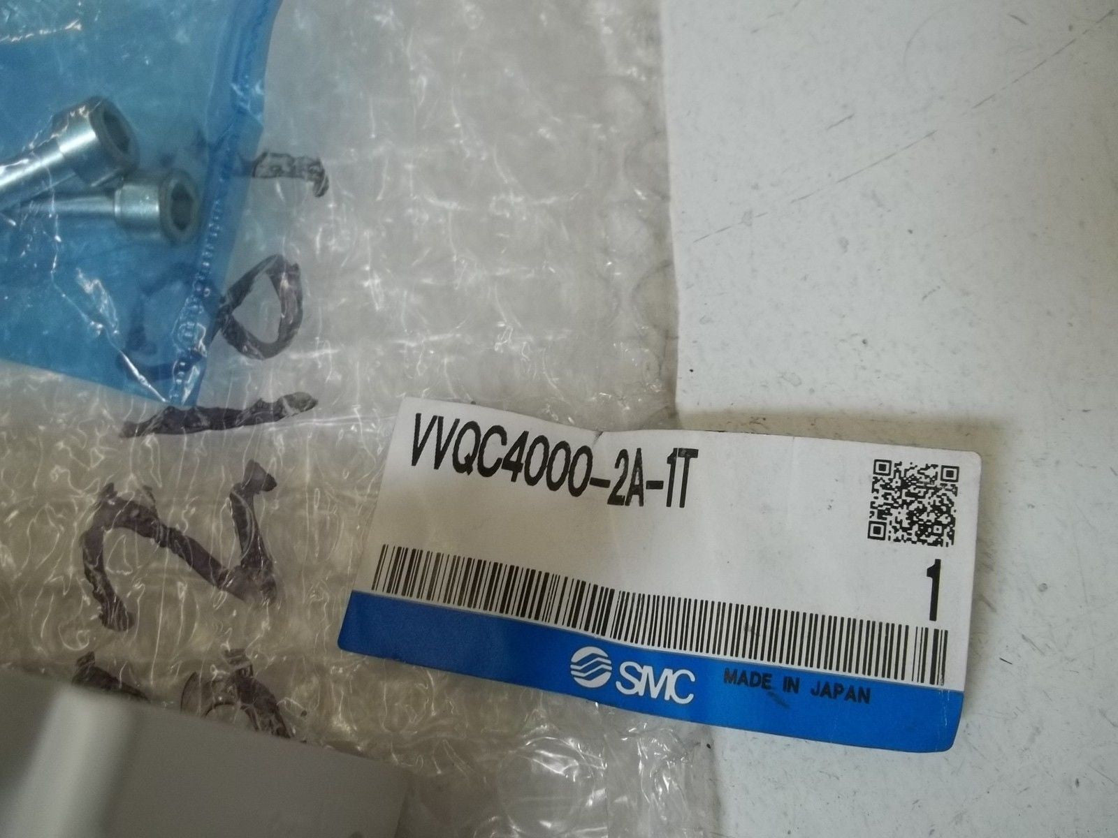 SMC VVQC4000-2A-1T END PLATE *NEW NO BOX*