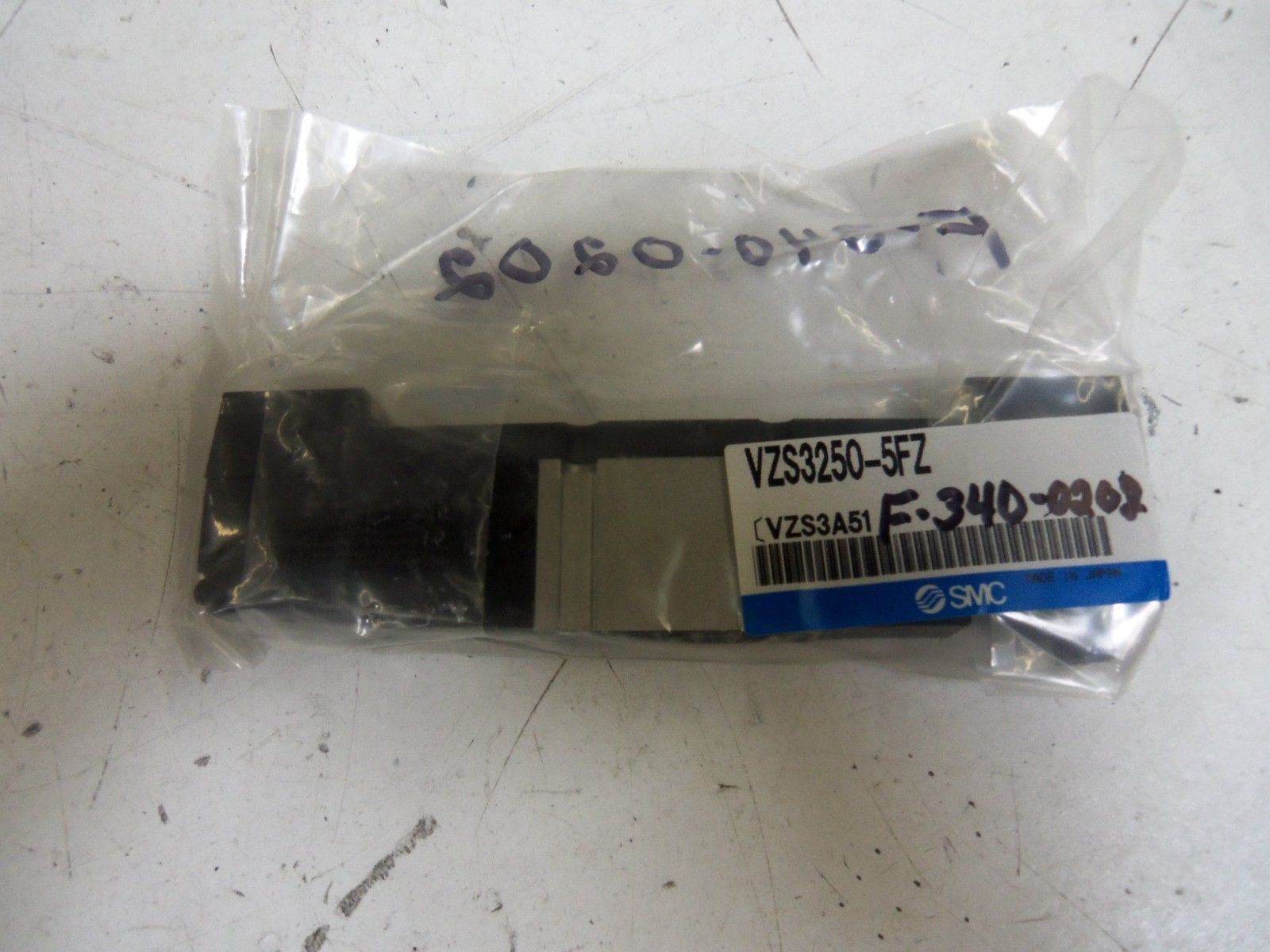 SMC VZS3250-5FZ SOLENOID VALVE *NEW IN FACTORY BAG*