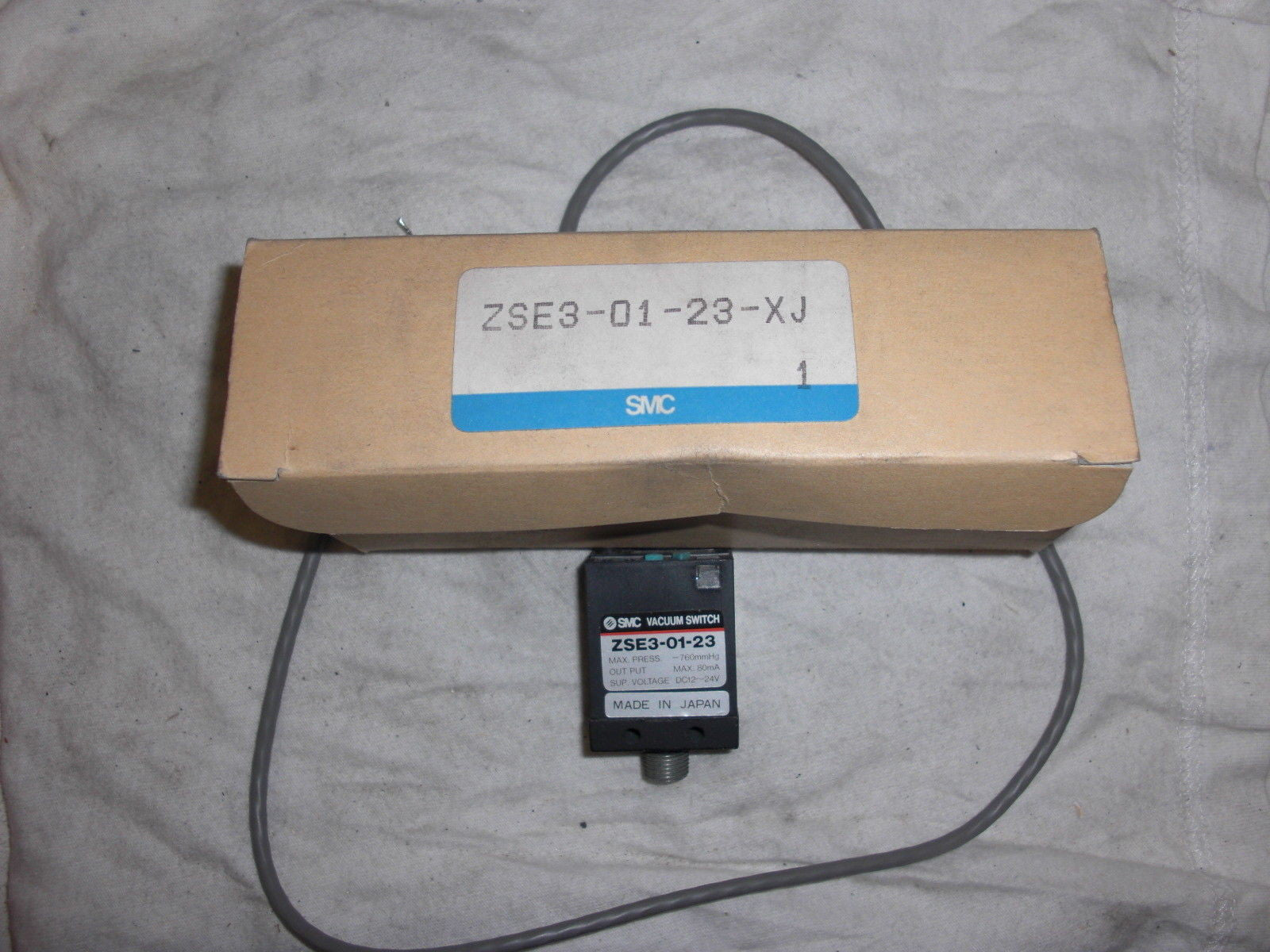 SMC ZSE3-01-23-XJ *NEW*