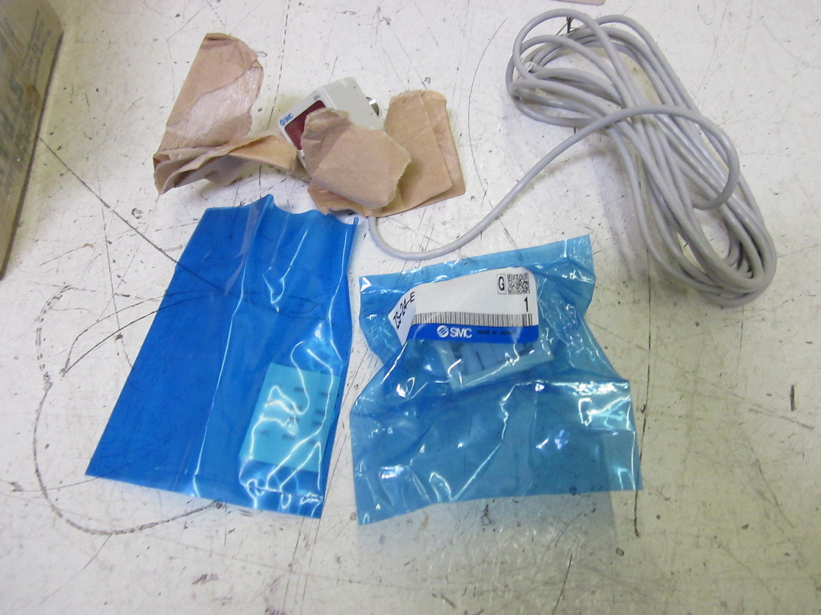 SMC ZSE50F-02-22L-E VACUUM SWITCH *NEW IN BOX*