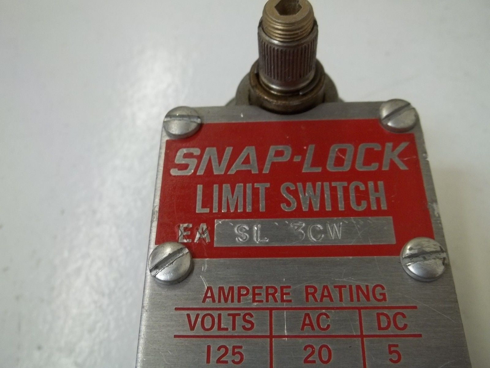 SNAP-LOCK EASL3CW *USED*