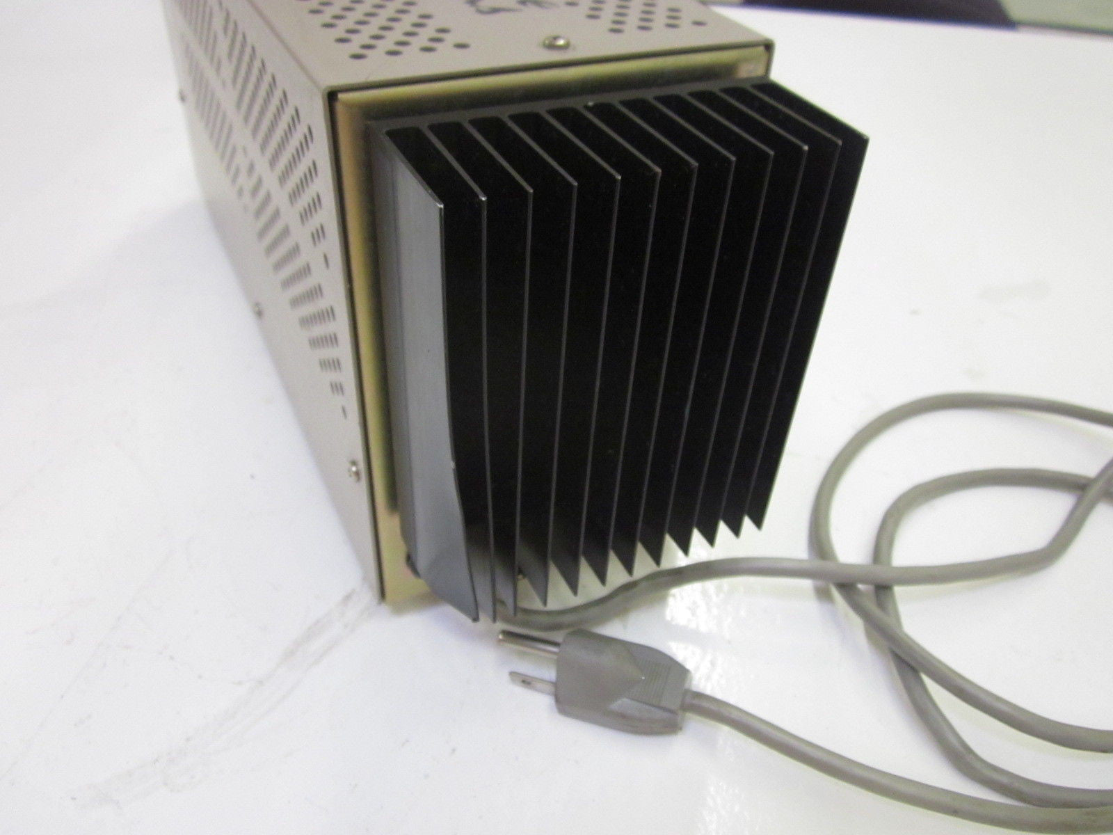 SOAR CORP.  DC POWER SUPPLY 7400 SER. 803871 *USED*