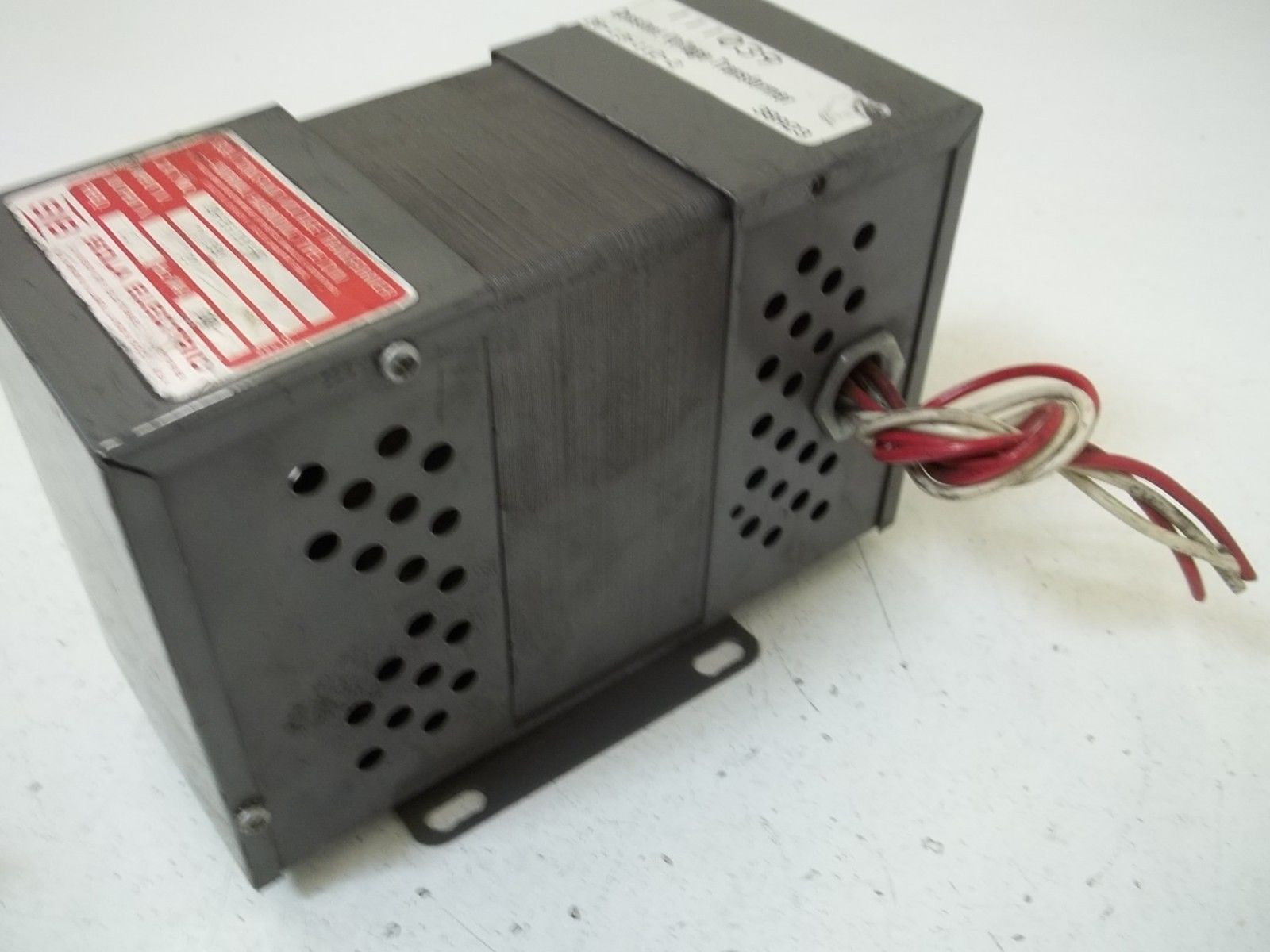 SOLA ELECTRIC 20-13-112-2 TRANSFORMER *USED*