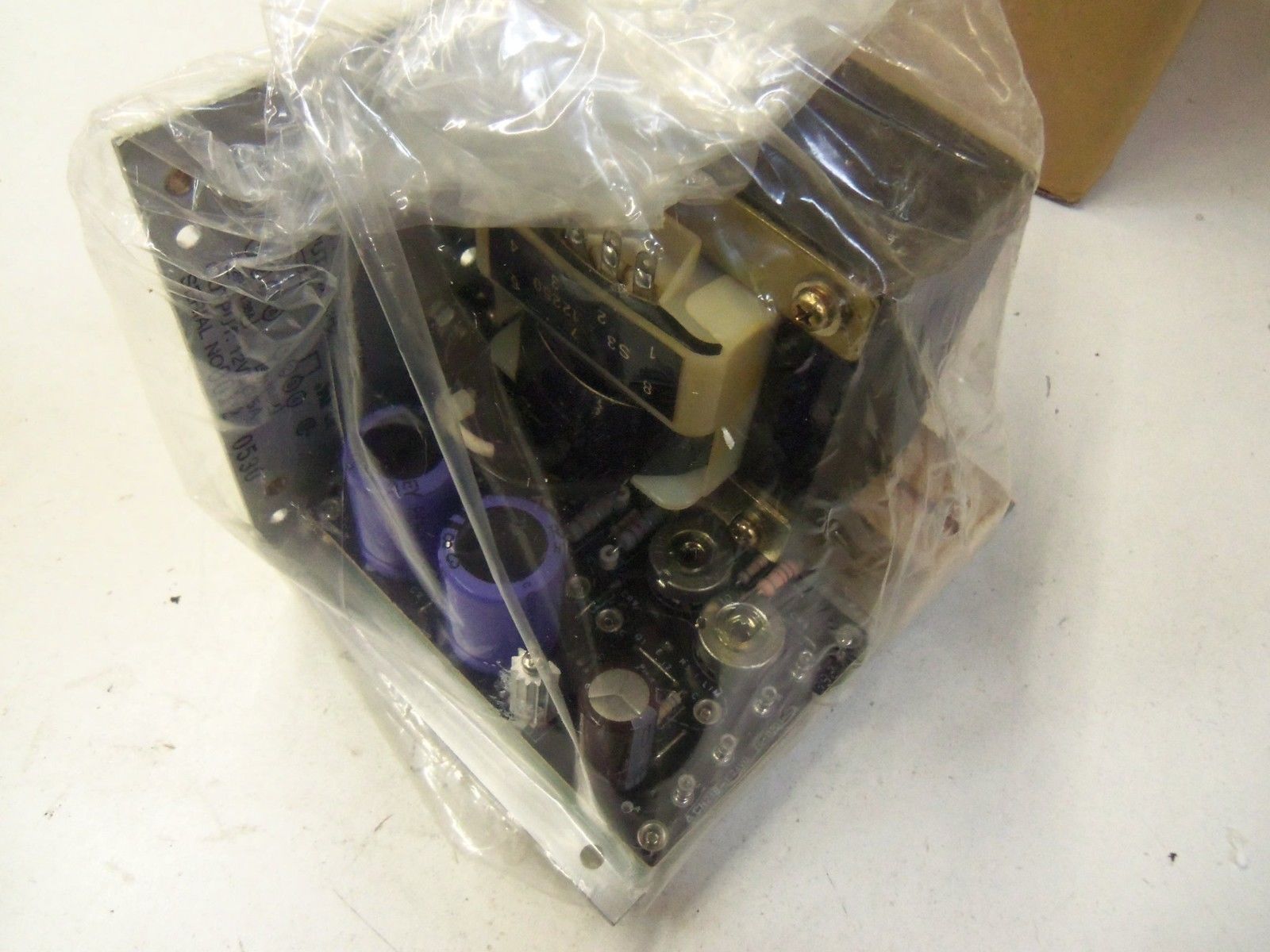 SOLA 83-12-250-3 DC POWER SUPPLY *NEW IN BOX*