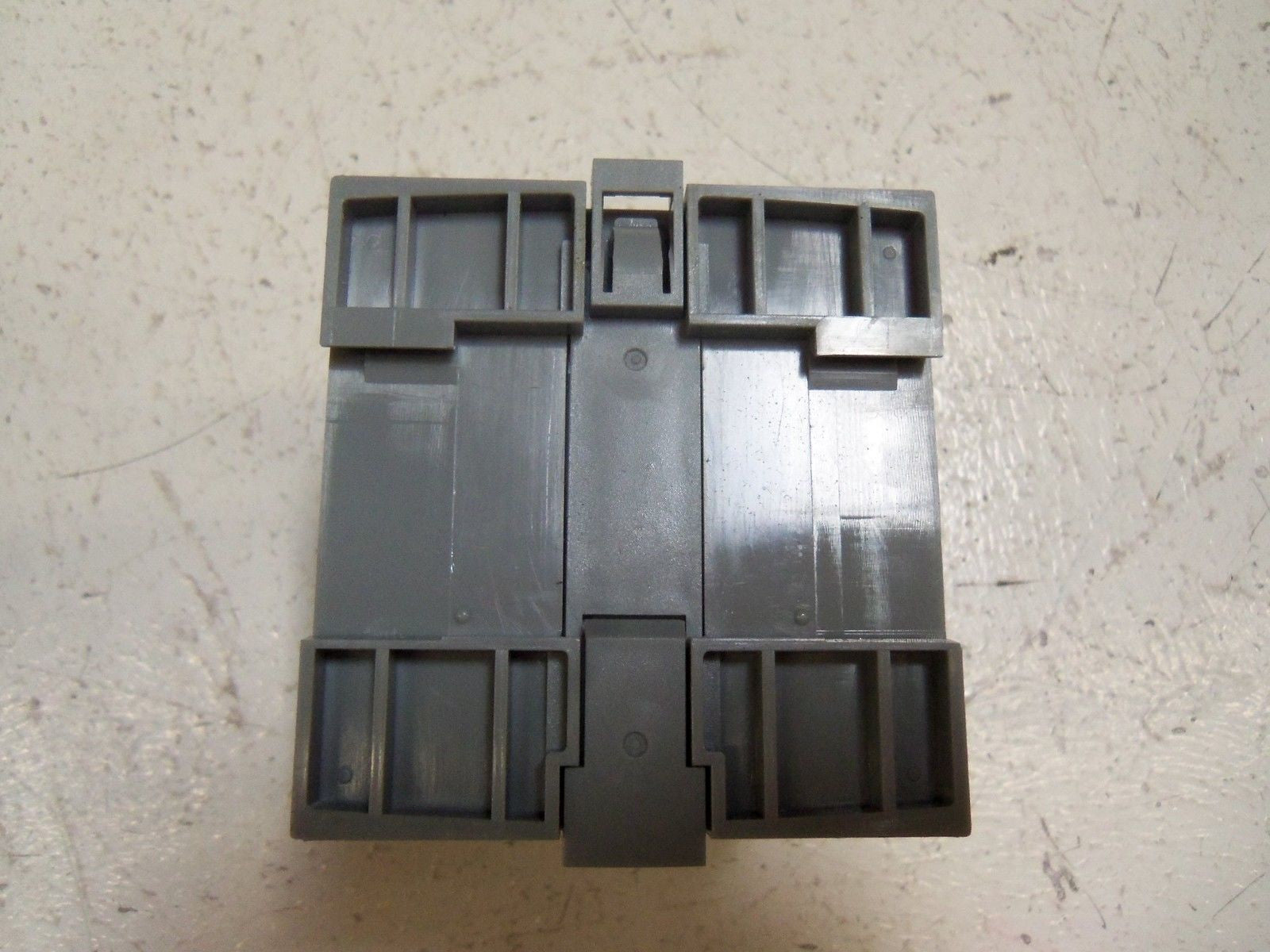 SOLA/HEVI-DUTY SDP 4-24-100LT POWER SUPPLY *NEW IN BOX*