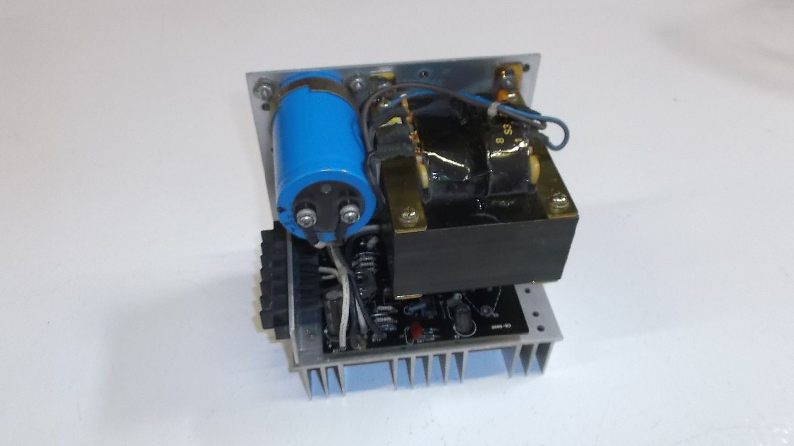 SOLA 83-24-260-03 POWER SUPPLY 120/240V 47-63Hz *USED*
