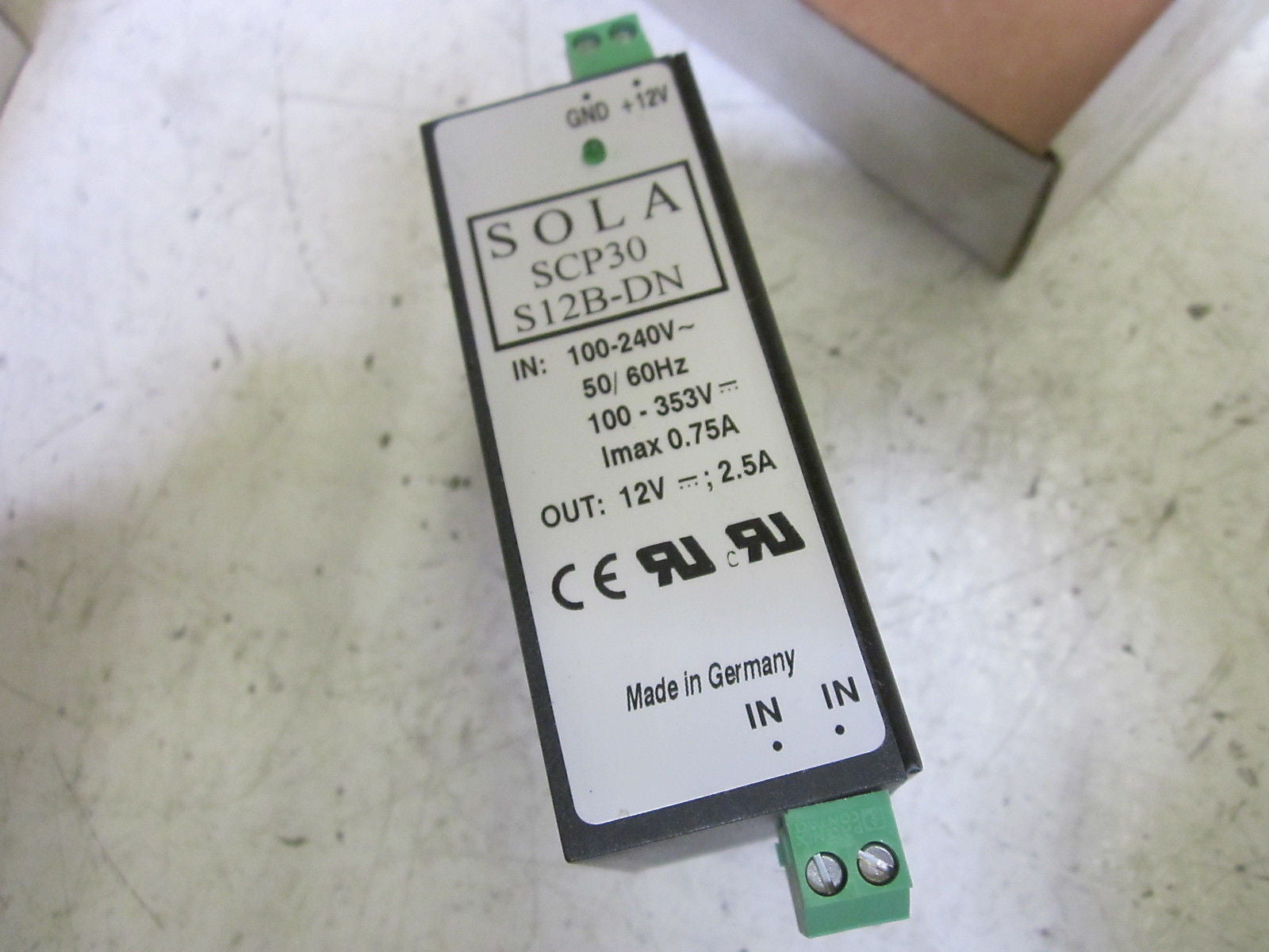 SOLA SCP30S12B-DN POWER SUPPLY, DIN MOUNT 100-240V *NEW IN BOX*