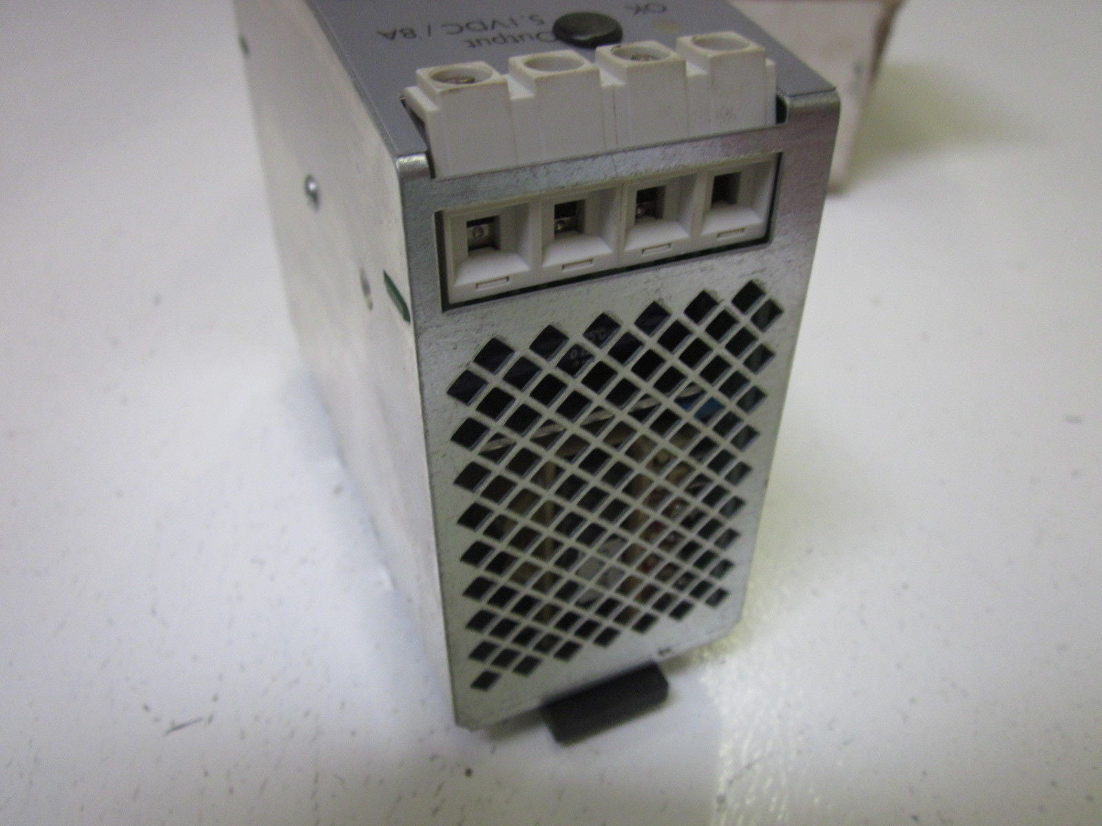 SOLA SDN8-5-24 *NEW IN BOX*