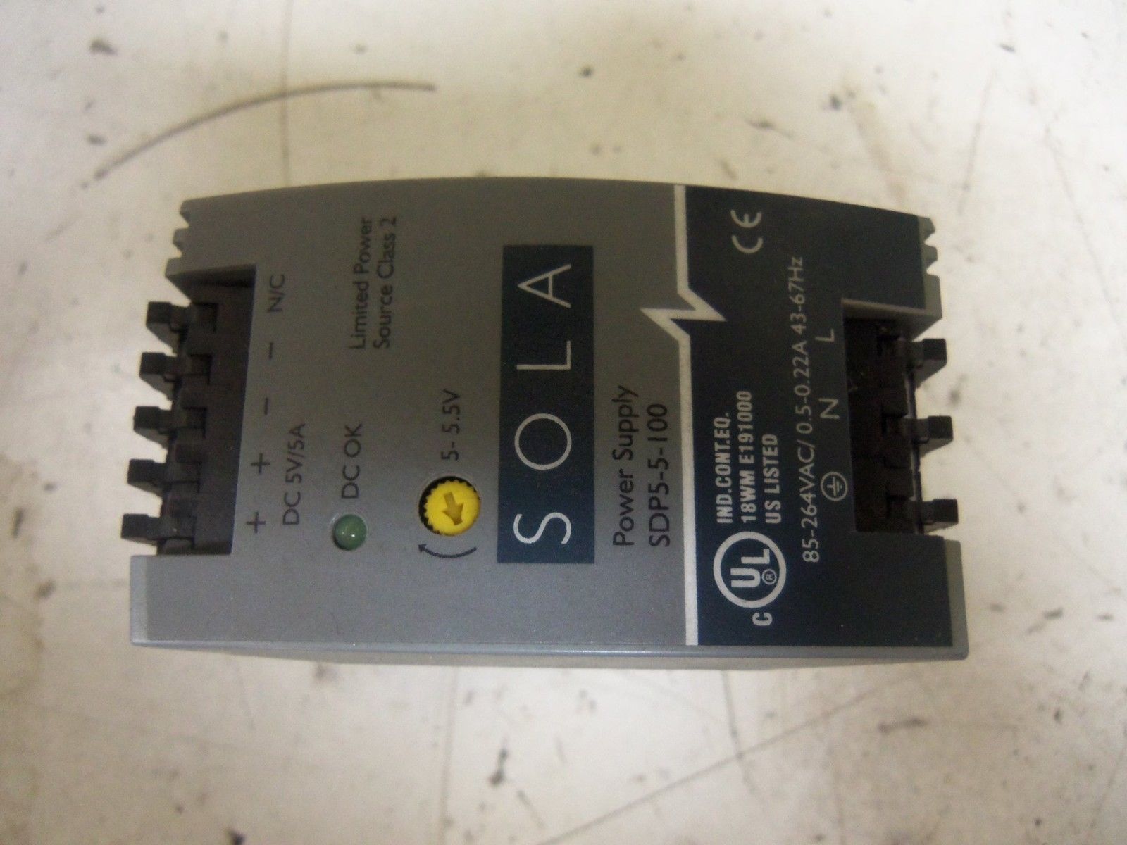 SOLA SDP5-5-100 *USED*