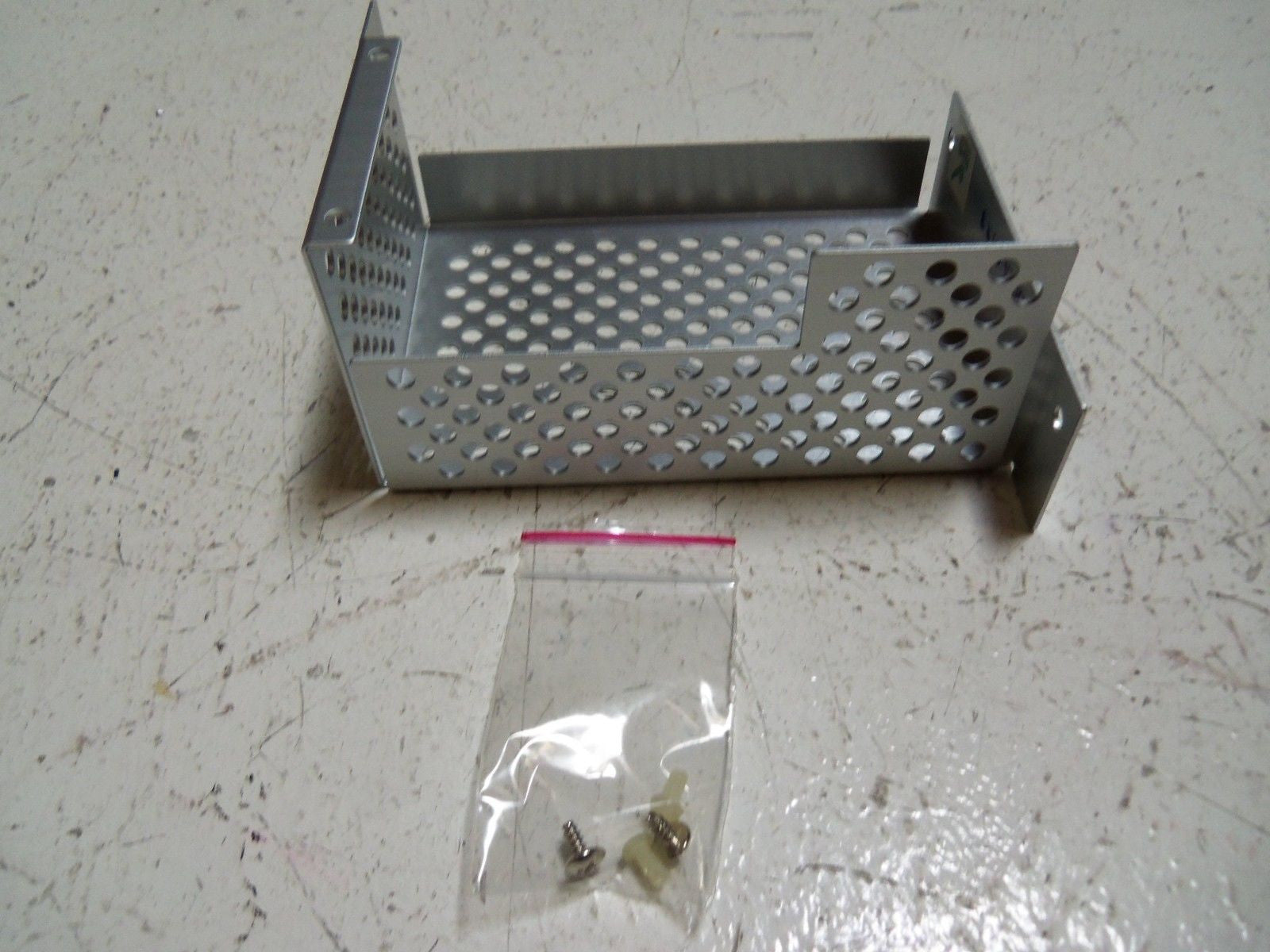 SOLA SLCASA-CVR SUPPLY COVER *NEW IN BOX*