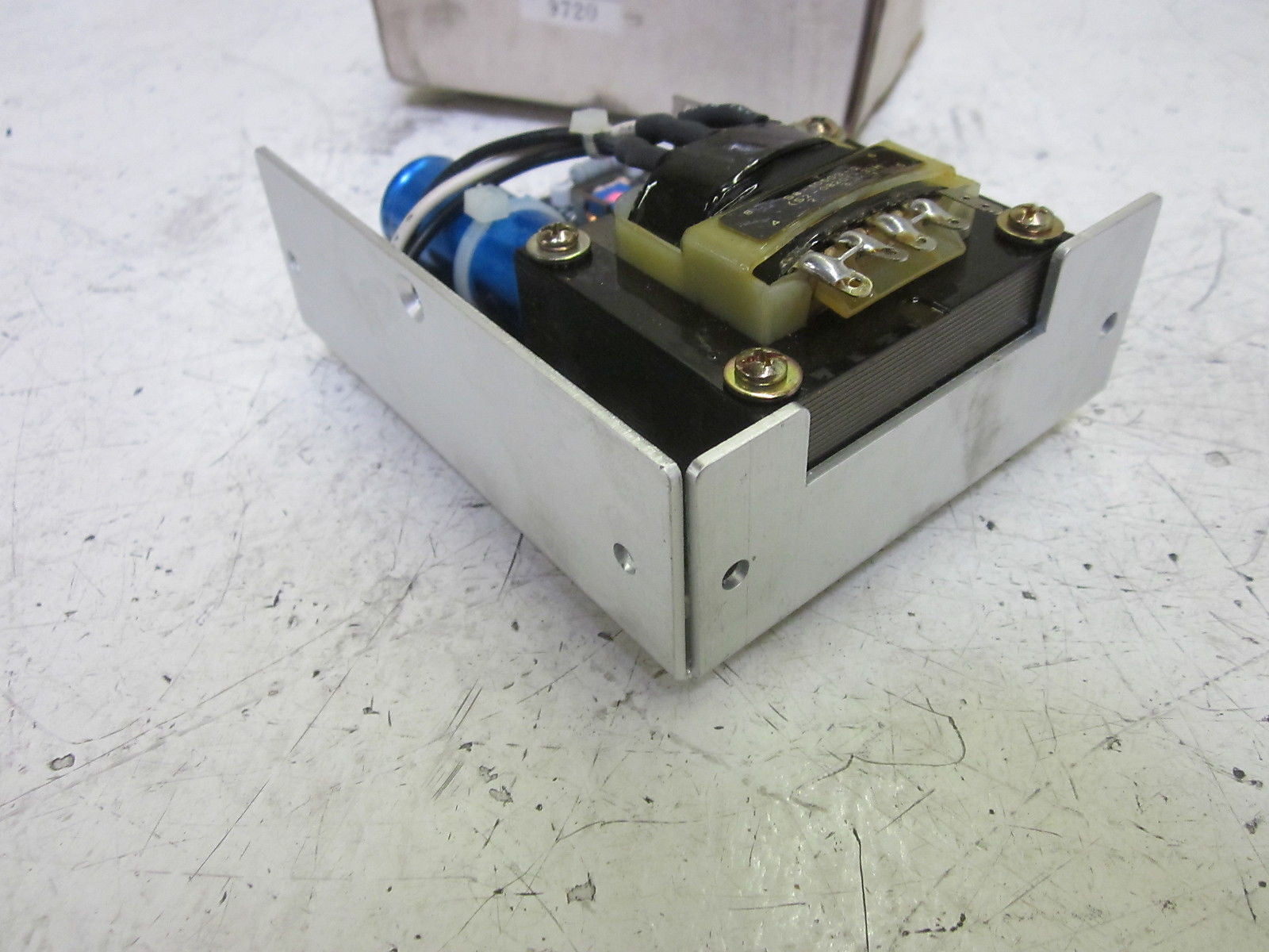 SOLA SLS-05-030-1 REGULATED POWER SUPPLY *NEW IN BOX*
