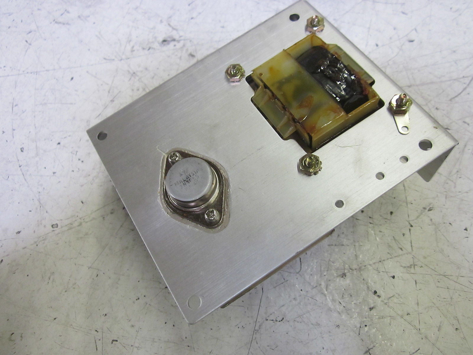 SOLA SLS-05-030-1 REGULATED POWER SUPPLY *NEW IN BOX*