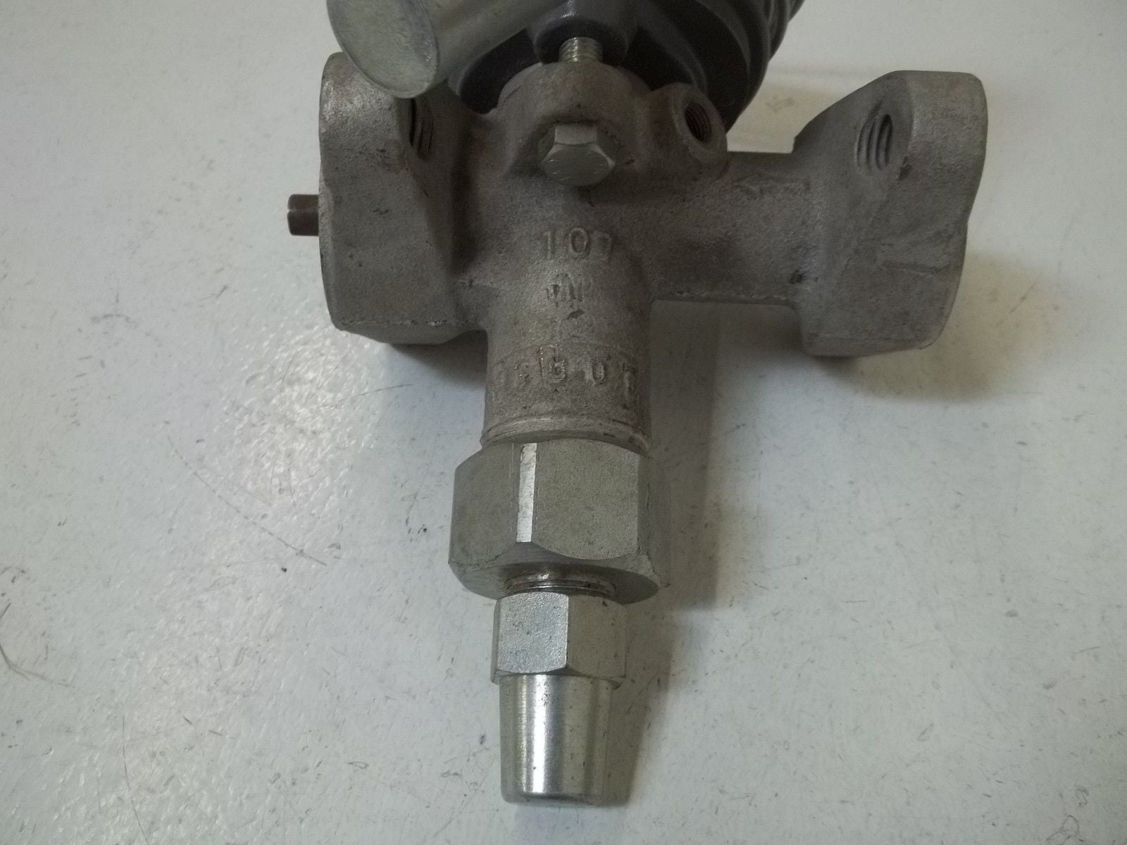 SPORLAN VALVES CO. 370-002210-050 *USED*