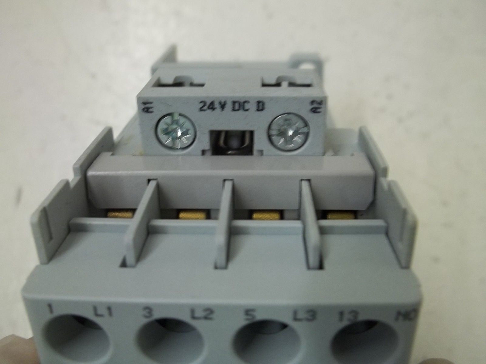 SPRECHER+SCHUH CA7-12D-10 24VDC CONTACTOR *NEW IN BOX*