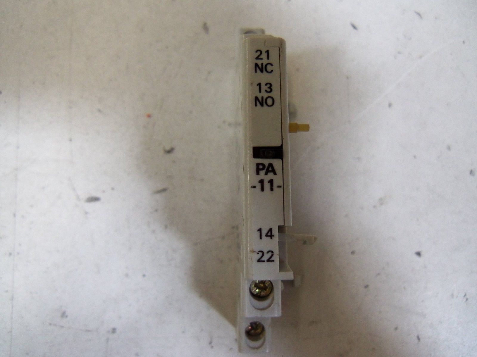 SPRECHER+SCHUH KT3-25-PA-11 AUXILIARY CONTACT *USED*