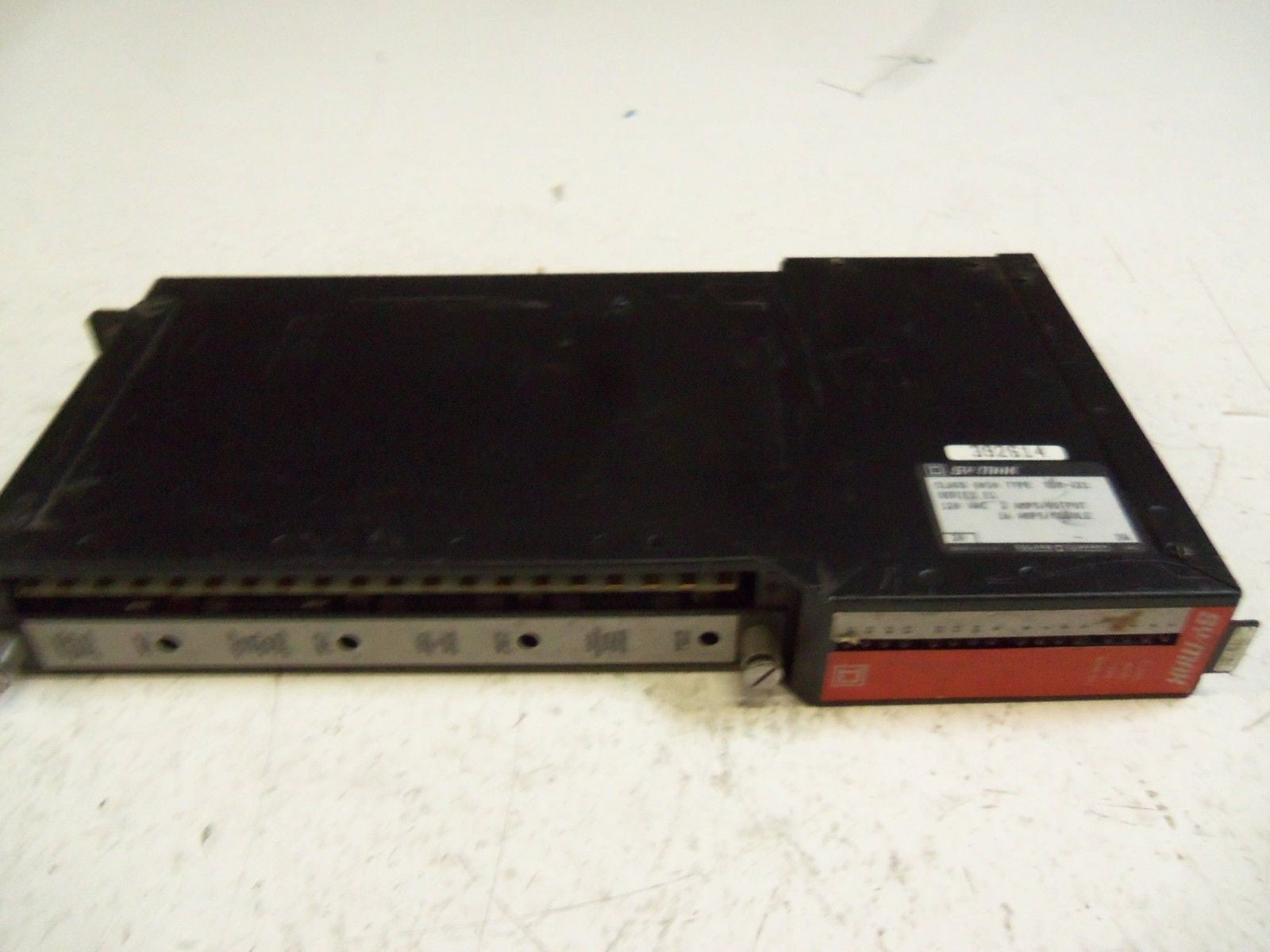 SQUARE-D 8030-ROM221 OUTPUT MODULE *USED*