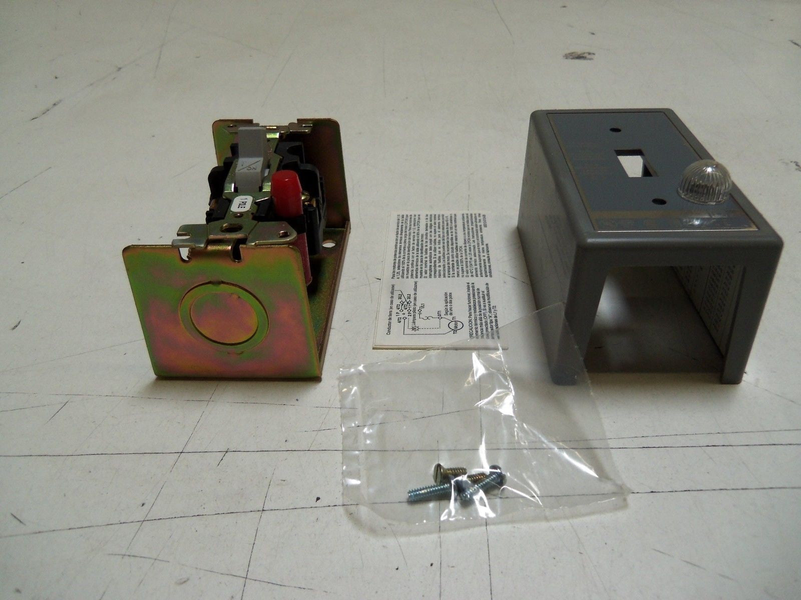 SQUARE D 2510FG1P STARTER *NEW IN BOX*