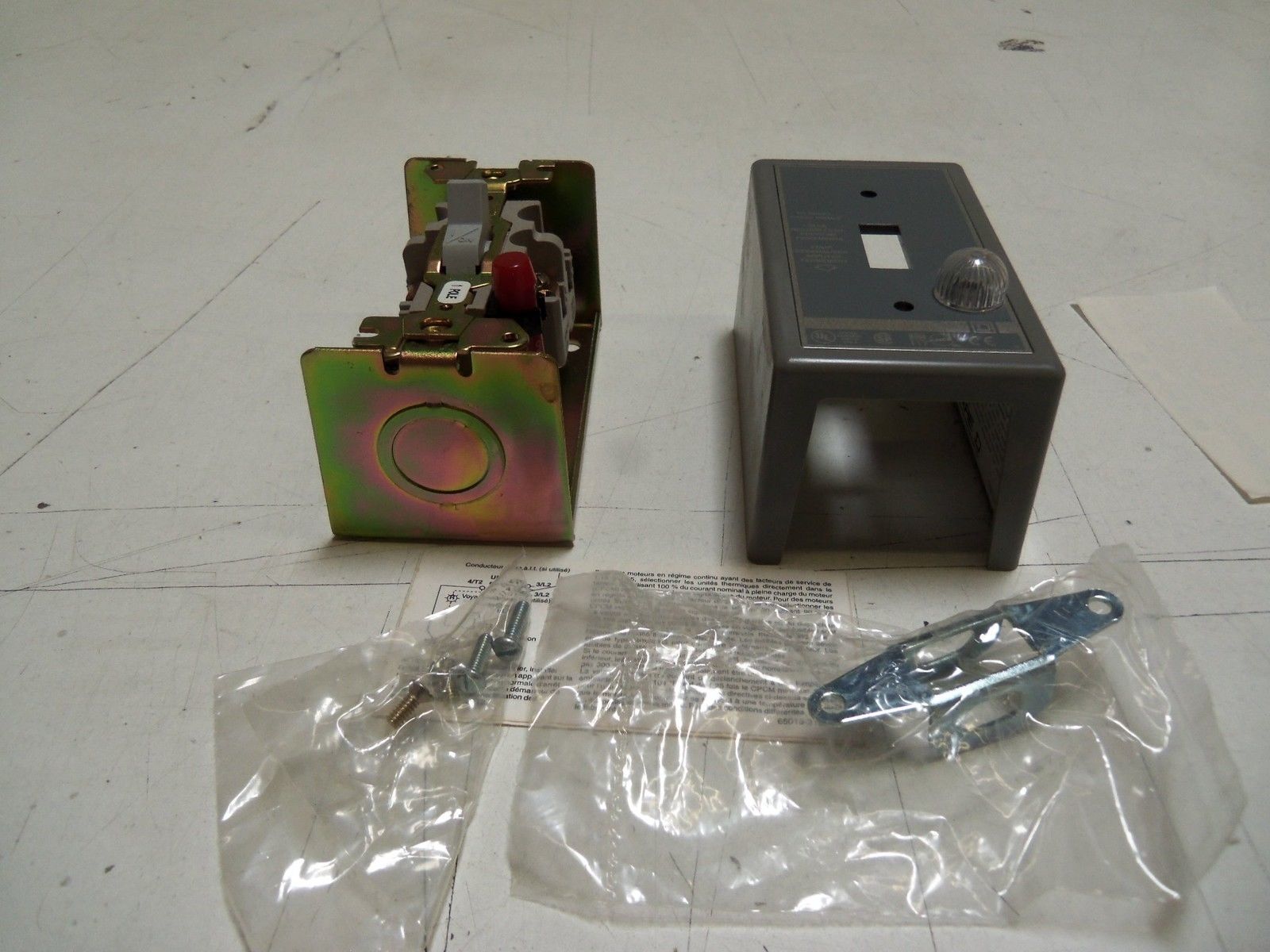SQUARE D 2510FG5P STARTER  *NEW IN BOX*