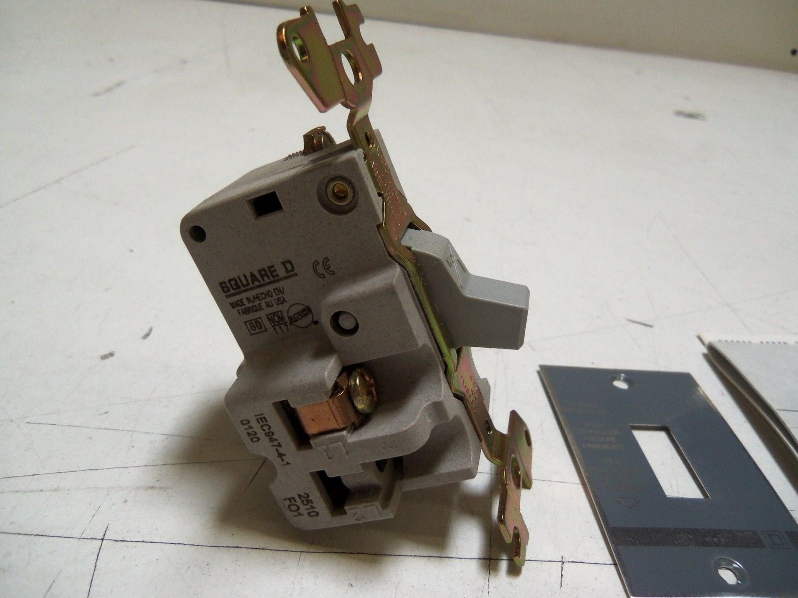 SQUARE D 2510FO1 STARTER  *NEW IN BOX*