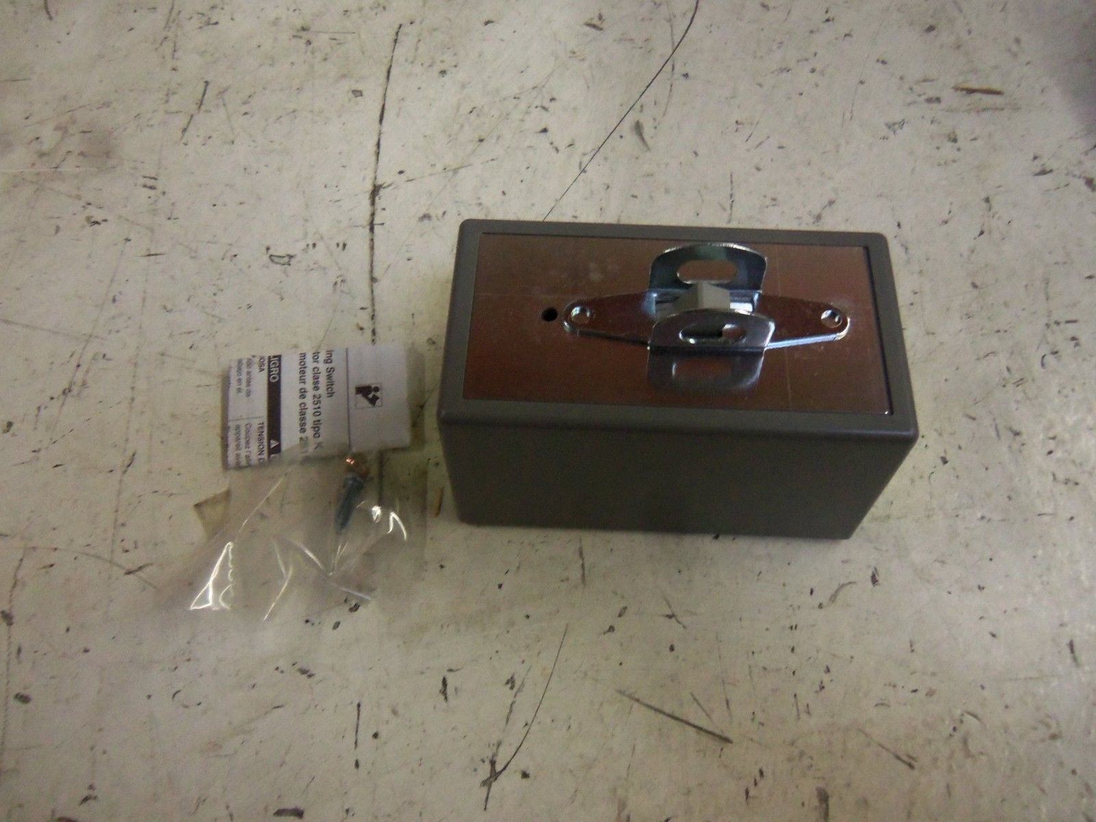 SQUARE D 2510KG1 STARTER *NEW IN BOX*