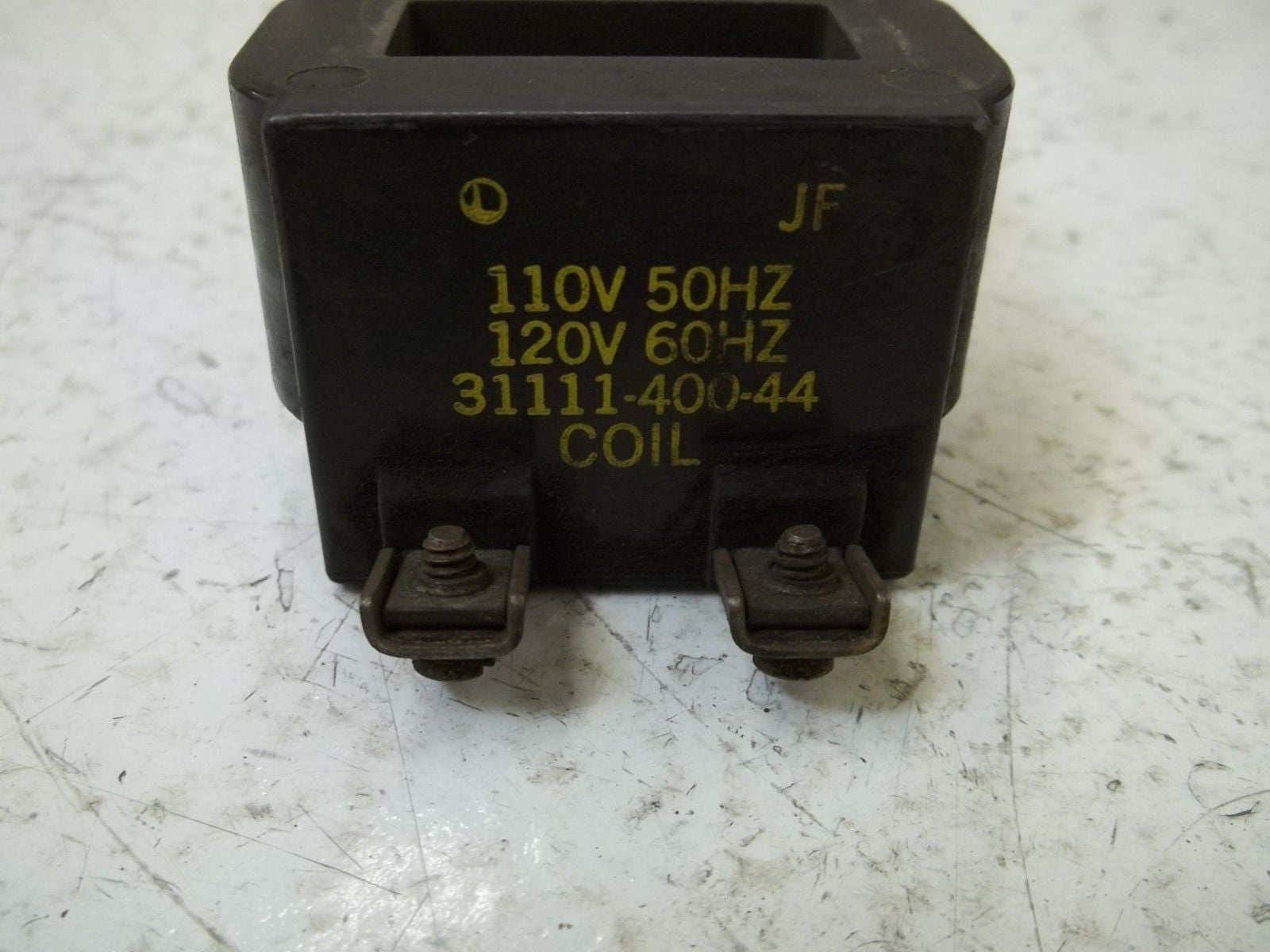 SQUARE D  31111-400-44 120V COIL *USED*