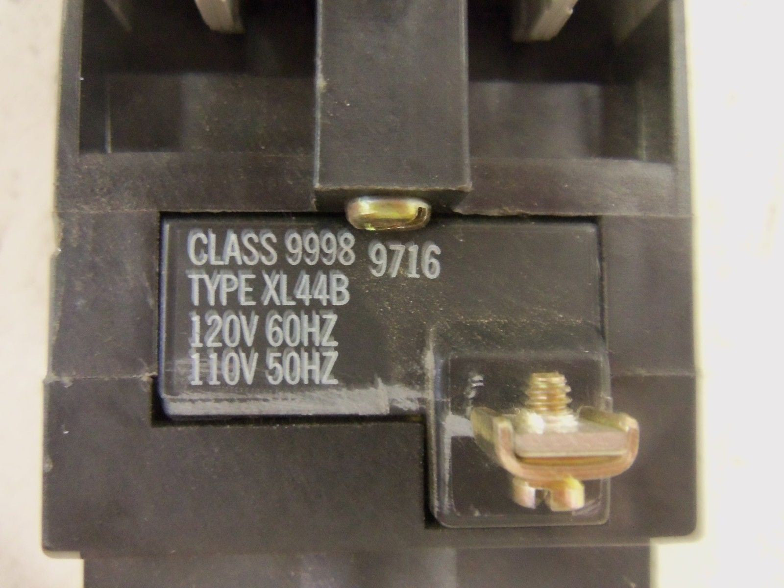 SQUARE D 8501XO20XLV02 RELAY *NEW NO BOX*