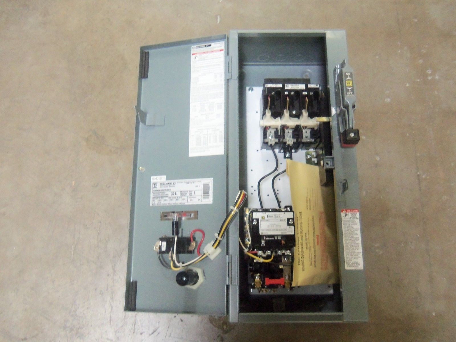 SQUARE D 8538SBG61V02CP1SX11 *NEW NO BOX*
