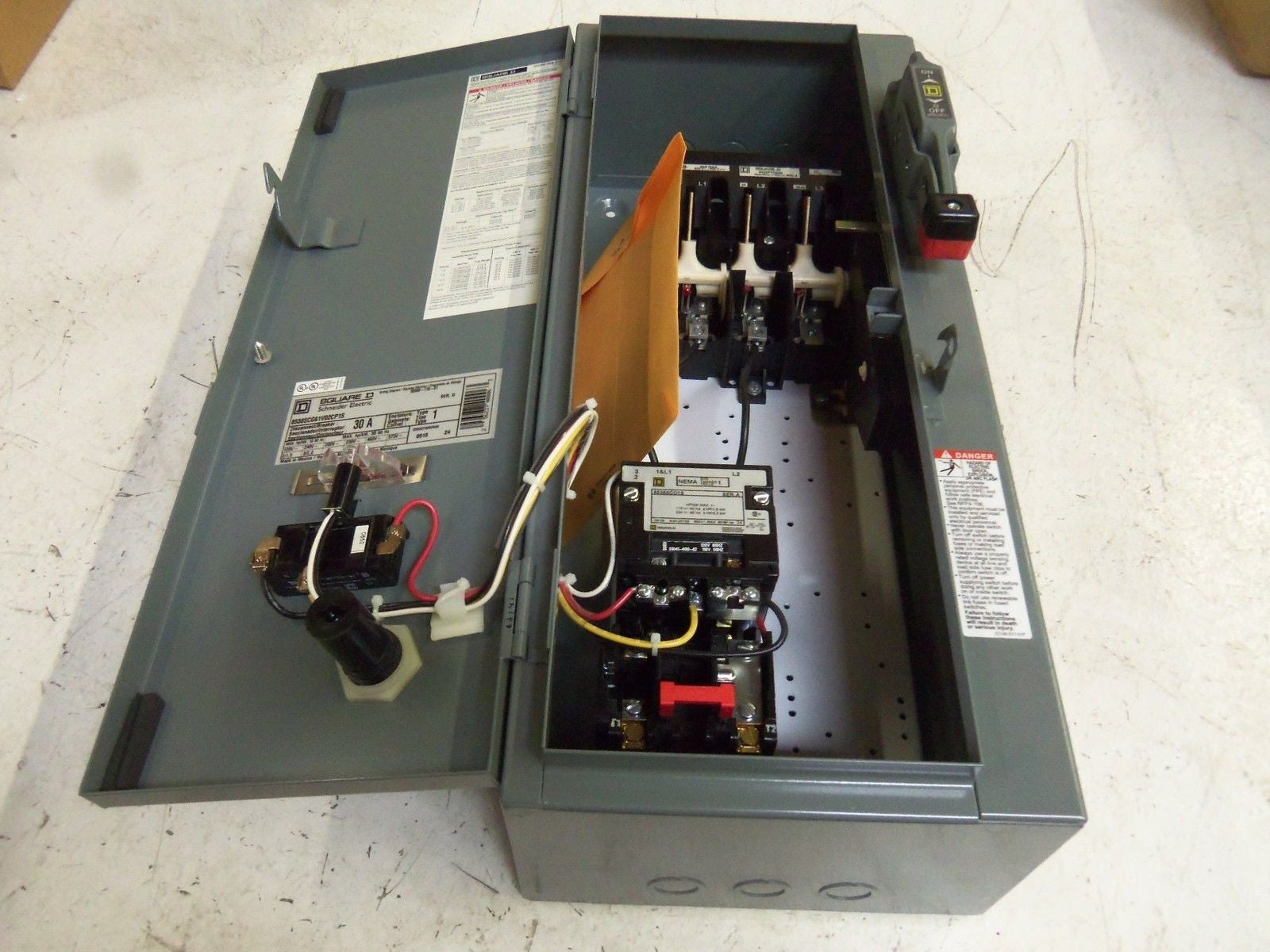 SQUARE D 8538SCG61V02CP1S COMBINATION STARTER *NEW IN BOX*