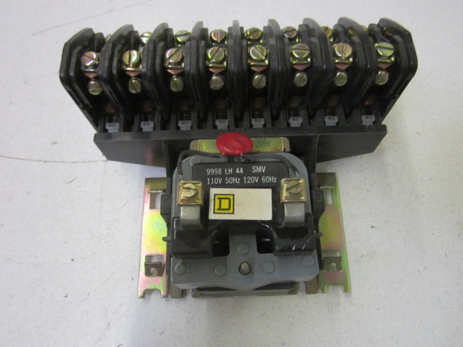 SQUARE D 8903-L0-80 *NEW NO BOX*