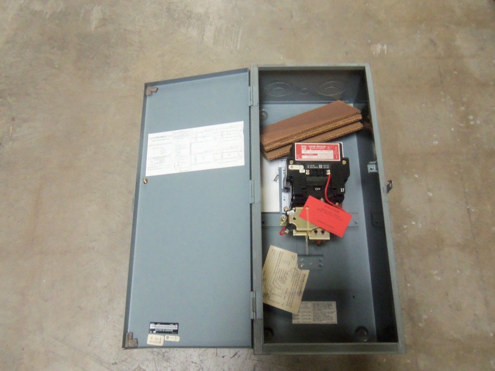 SQUARE D 8903-SQG11 *NEW NO BOX*