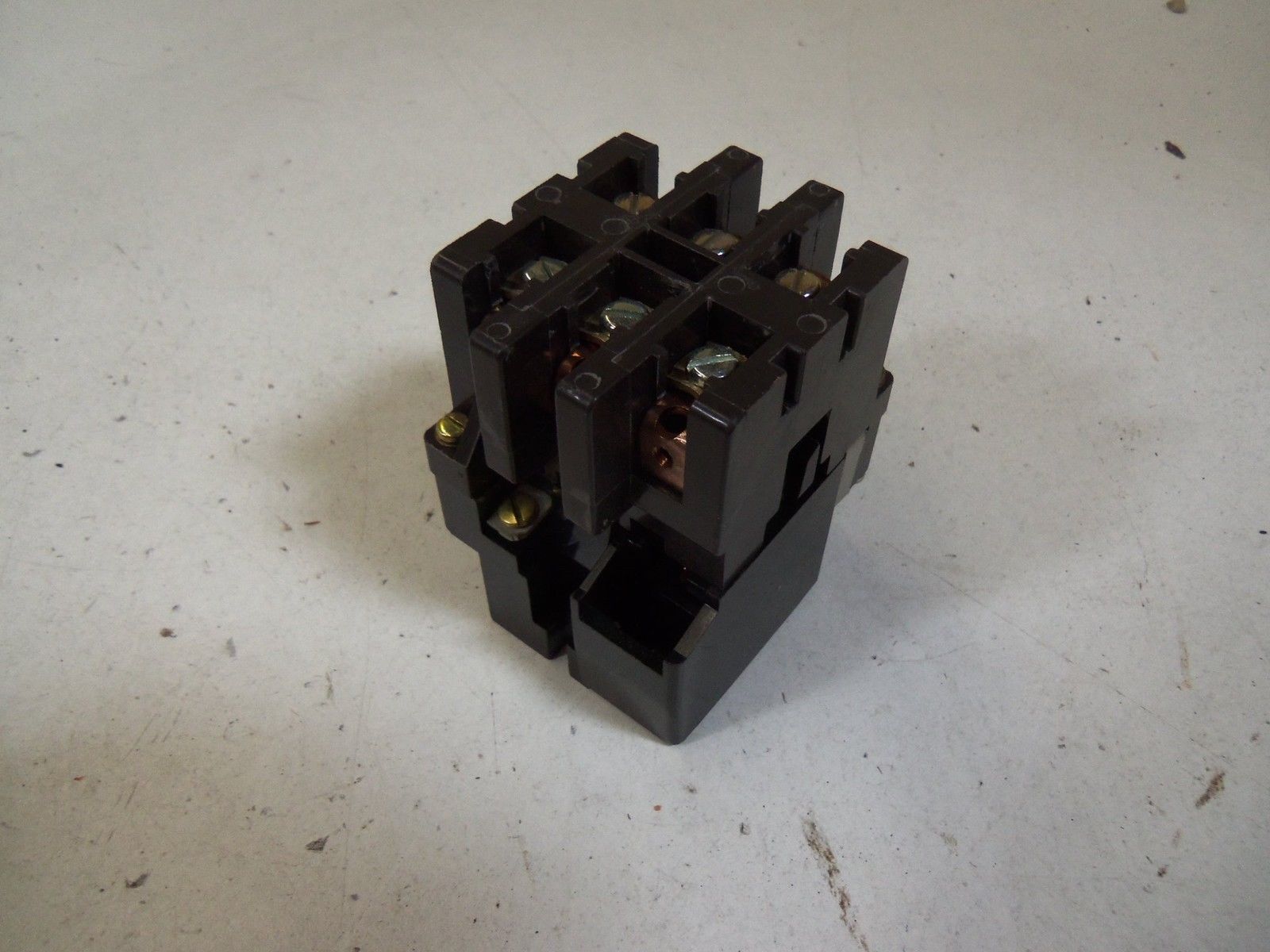 SQUARE D 8910-J0-3 *USED*