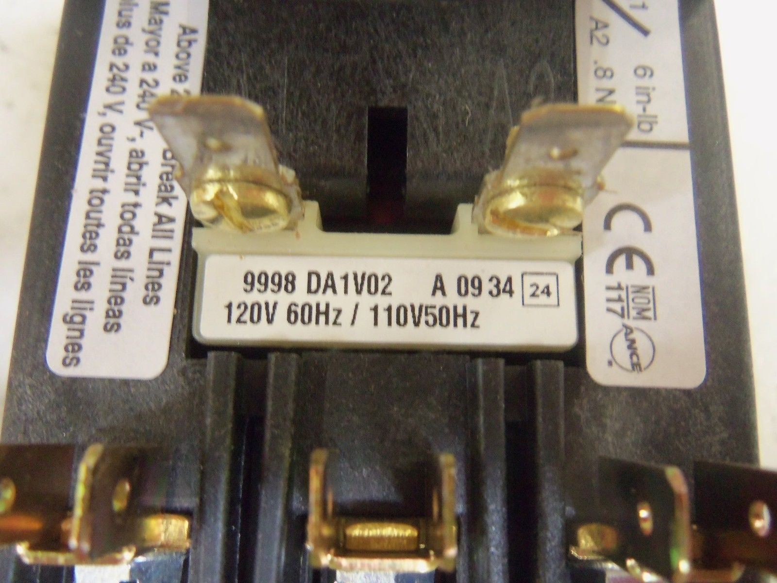 SQUARE D 8910DPA33V02 CONTACTOR *NEW IN BOX*