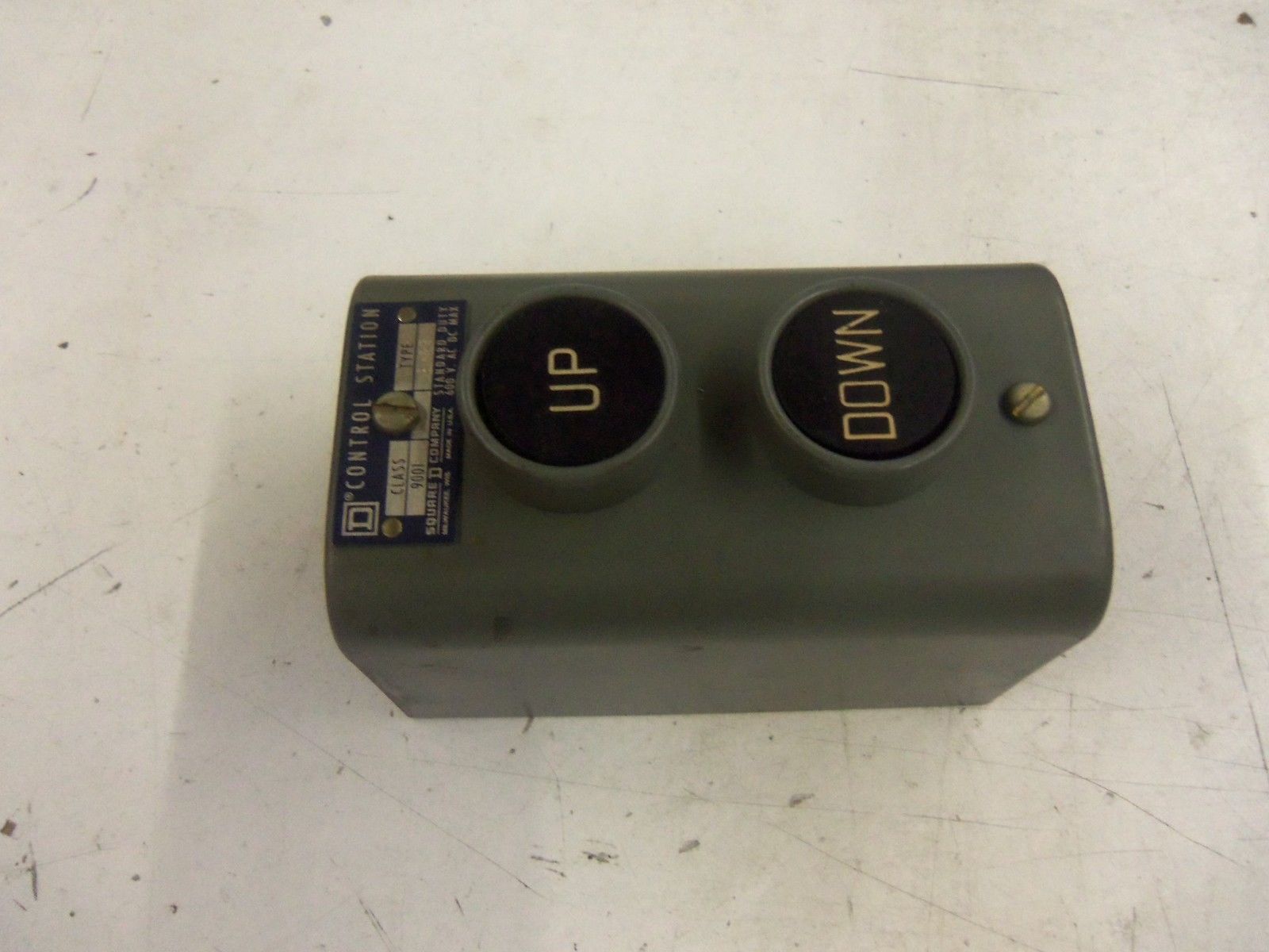 SQUARE D 9001-B-35 CONTROL STATION *NEW NO BOX*