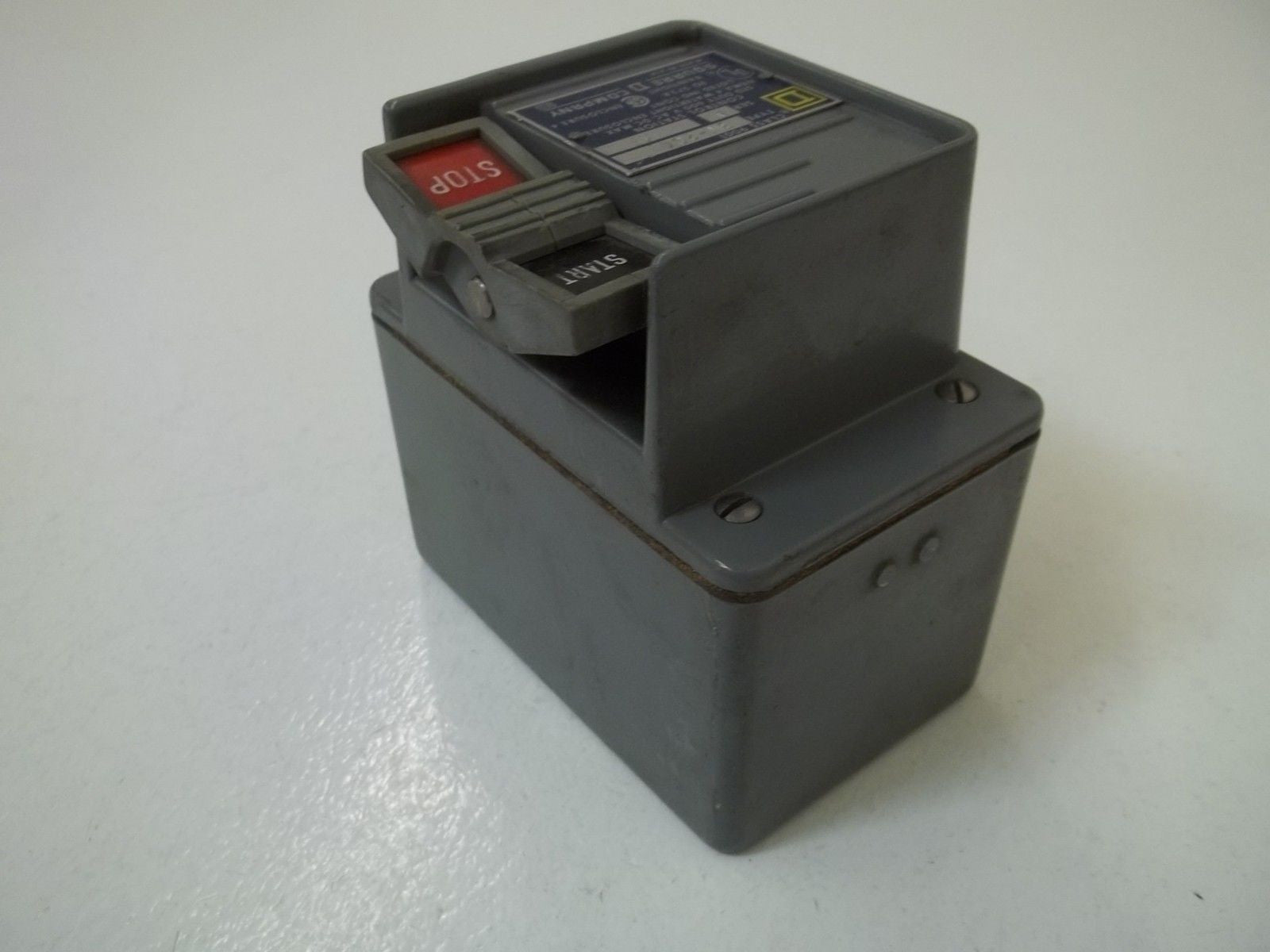 SQUARE D 9001-BW-204 SER.A *USED*