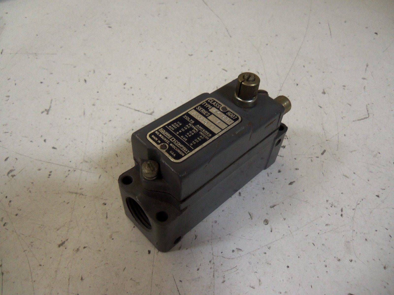 SQUARE D 9007-AW-12B1 SERIES A *USED*