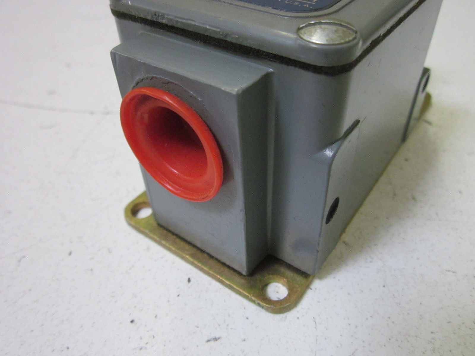 SQUARE D 9007-TUB12 *NEW OUT OF  A BOX*