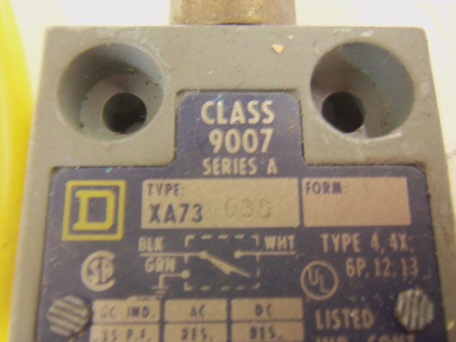 SQUARE D 9007-XA7303D ENCLOSED REED SWITCH *NEW NO BOX*