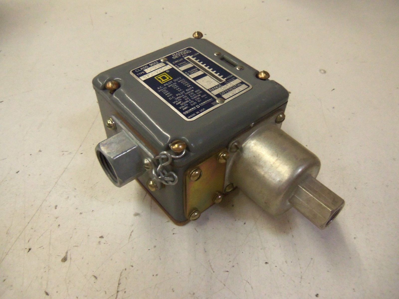 SQUARE D 9012-ACW5S34 *USED*