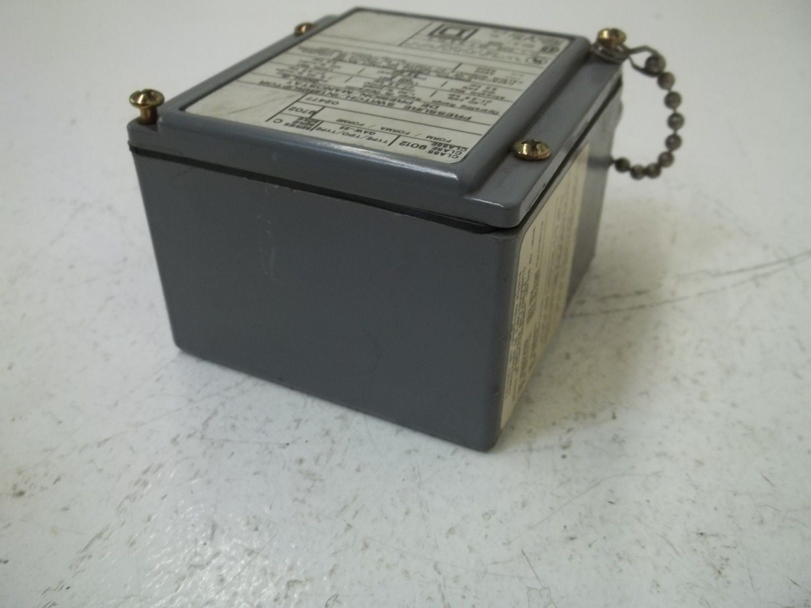 SQUARE D 9012-GAW-22 *USED*
