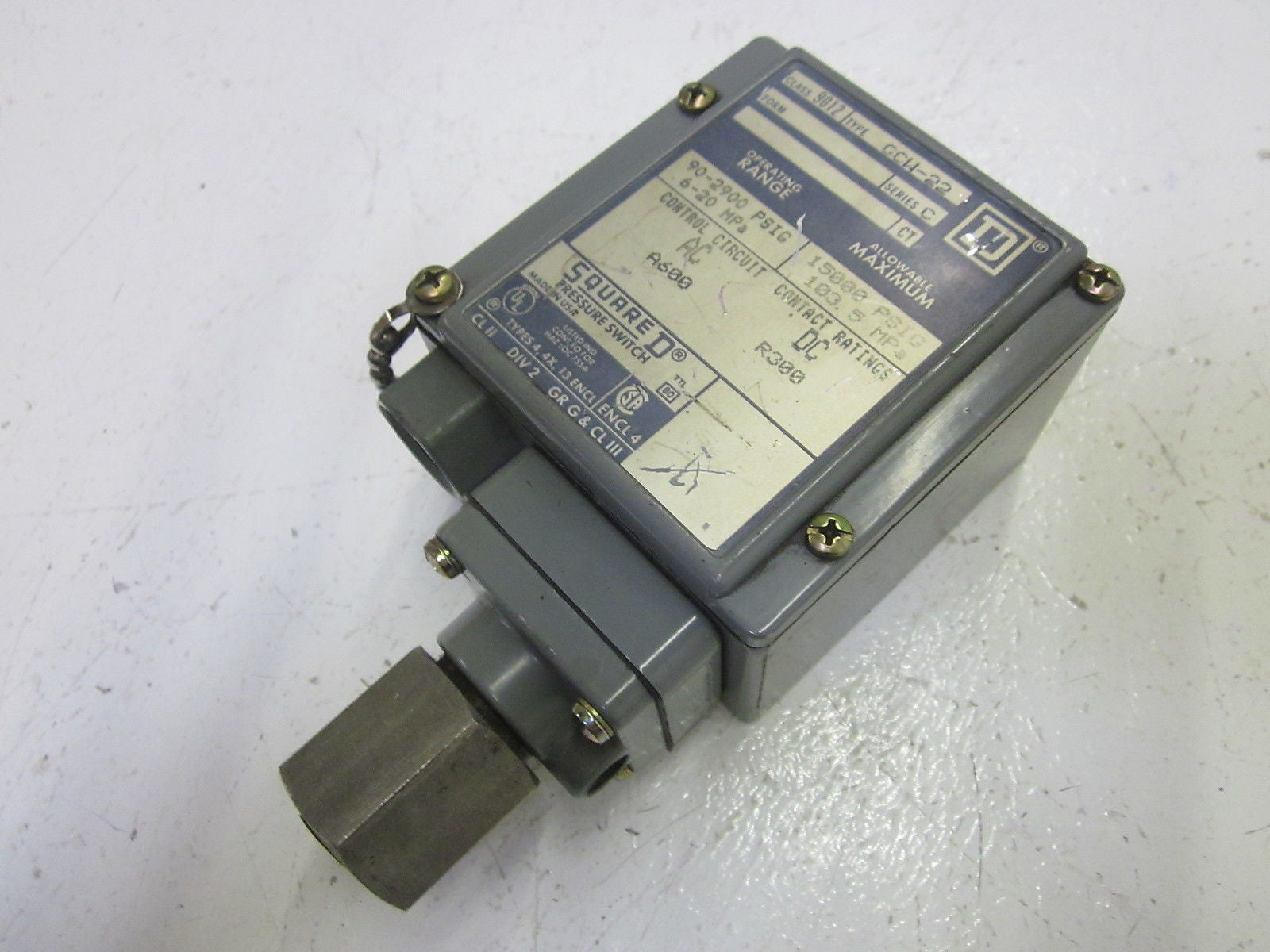 SQUARE D 9012-GCW-22 PRESSURE SWITCH *USED*