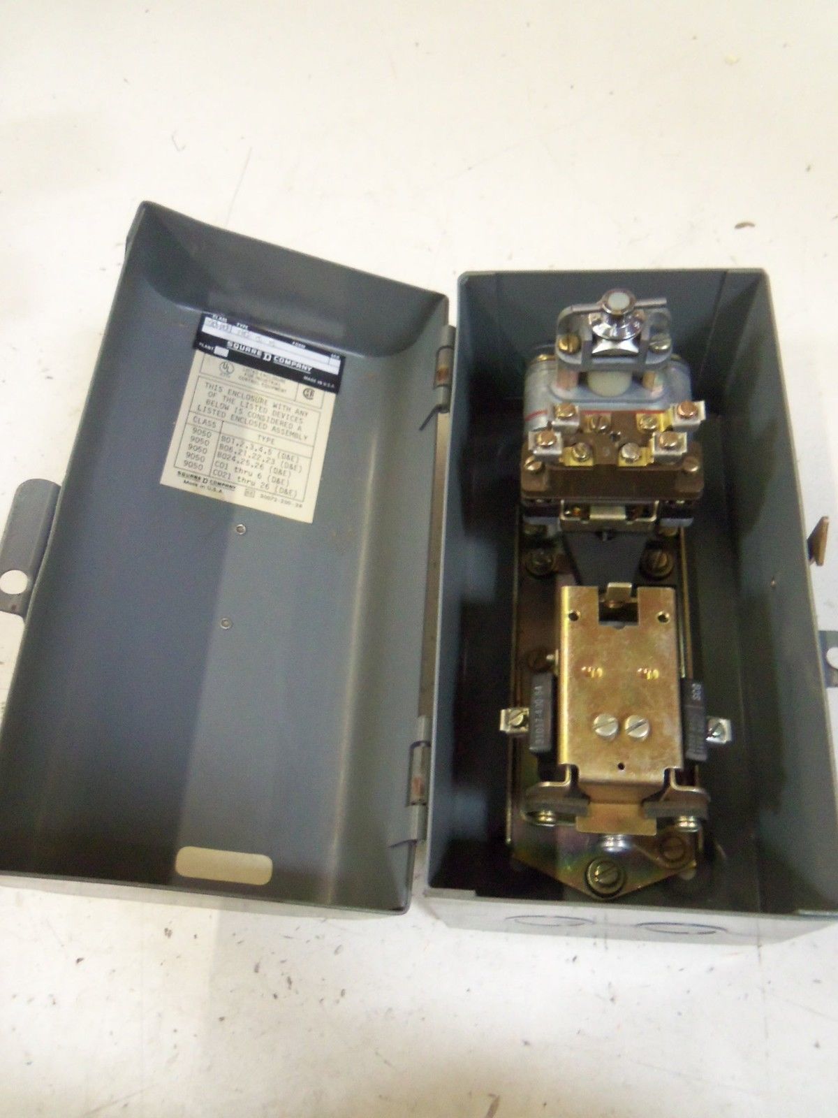SQUARE D 9050-BG4E *NEW NO BOX*