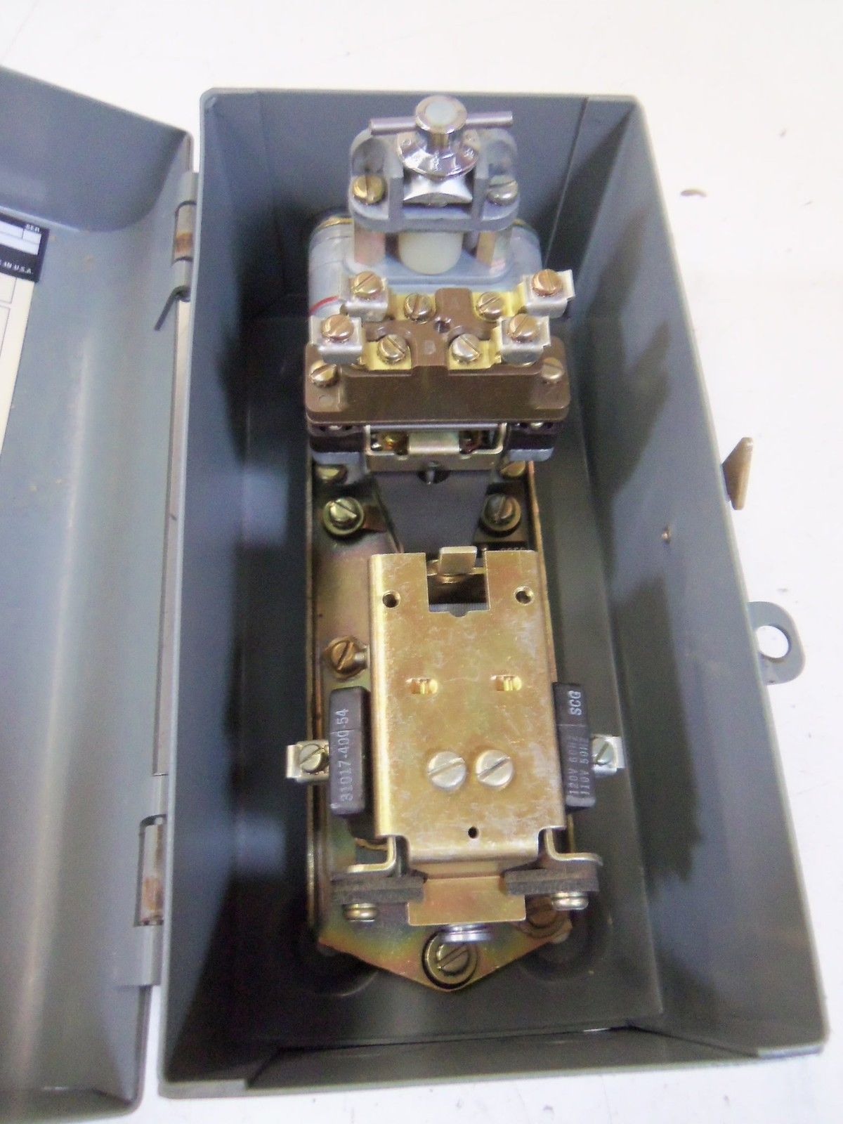 SQUARE D 9050-BG4E *NEW NO BOX*