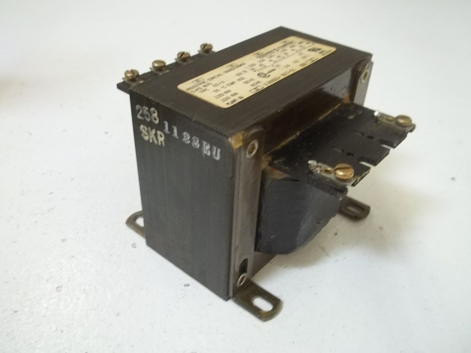 SQUARE D 9070-EO-3 TRANSFORMER  *USED*