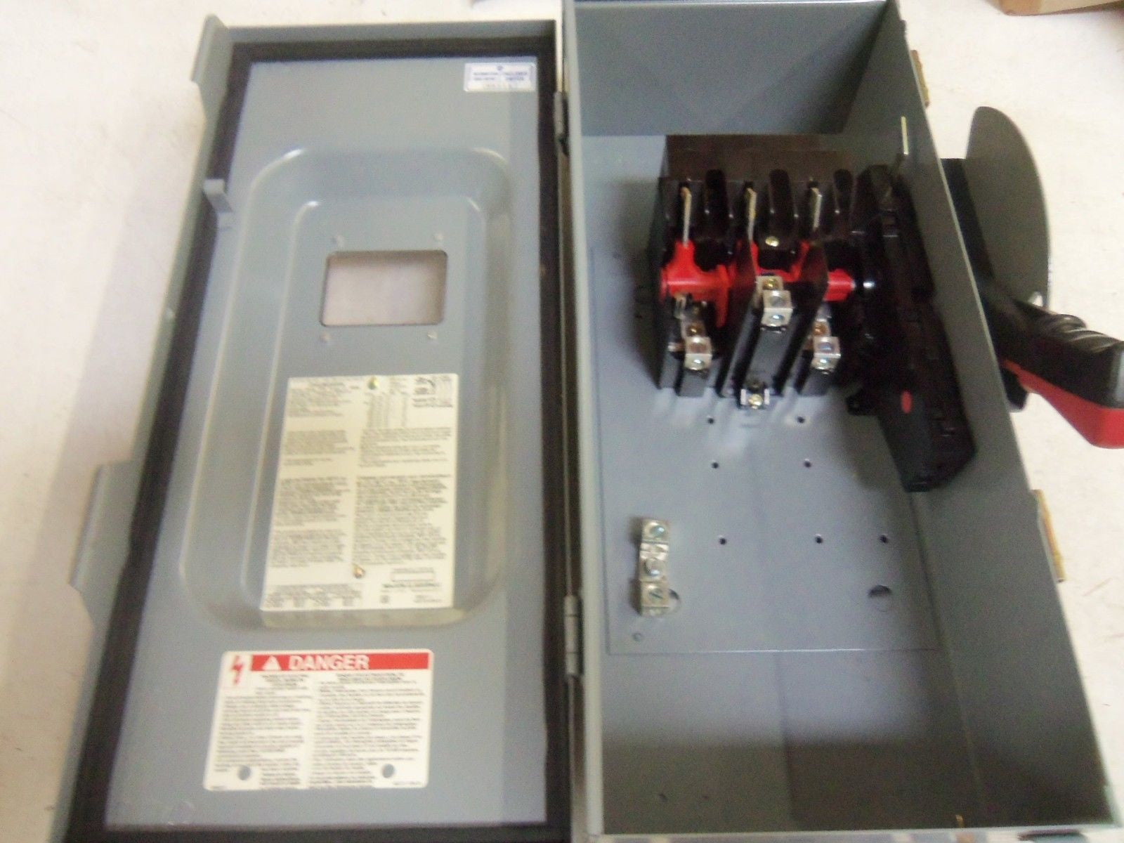 SQUARE D CHU363AWK HEAVY DUTY SAFETY SWITCH *USED*