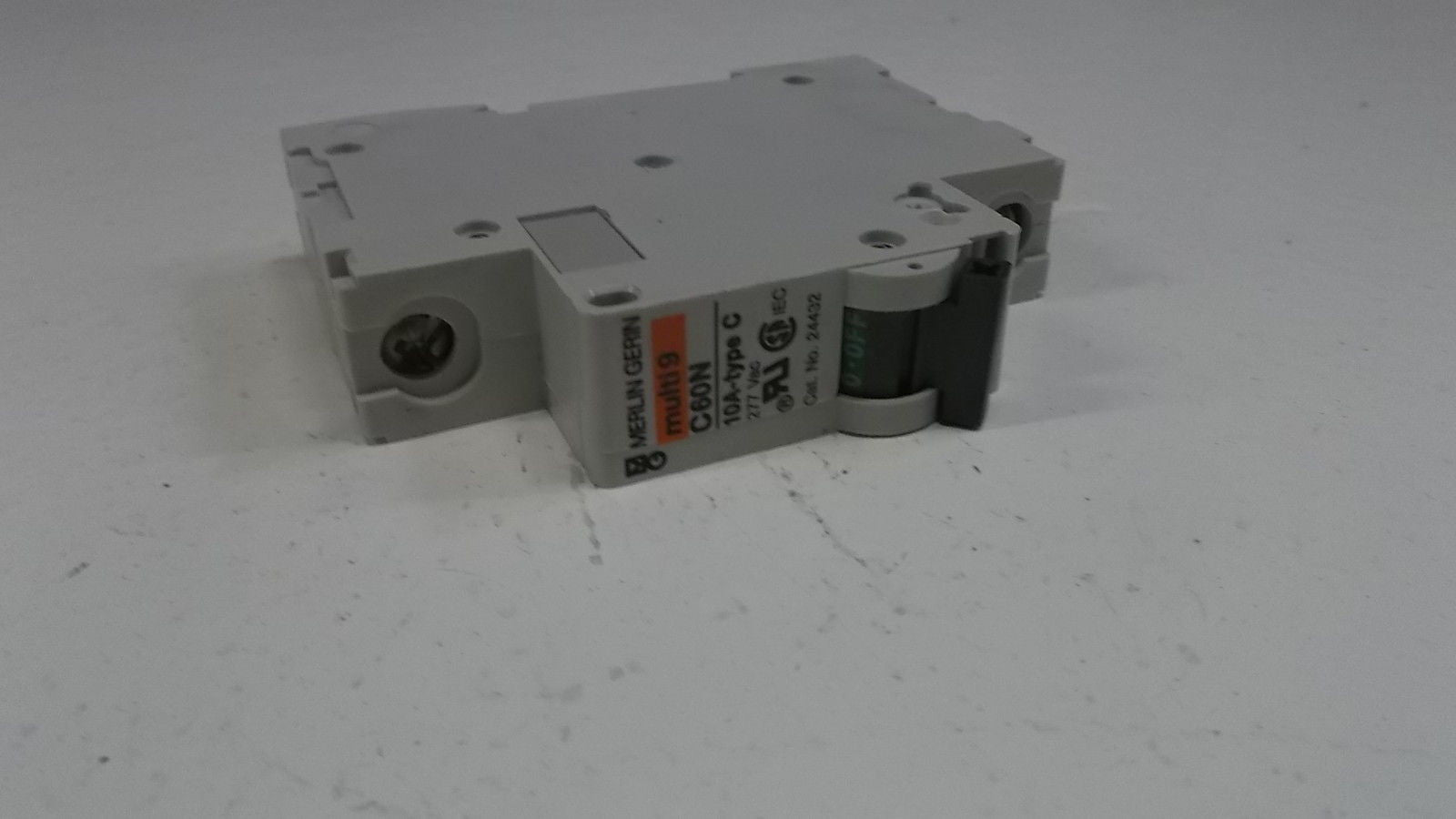 SQUARE D CIRCUIT BREAKER MG24432 *NEW IN BOX*
