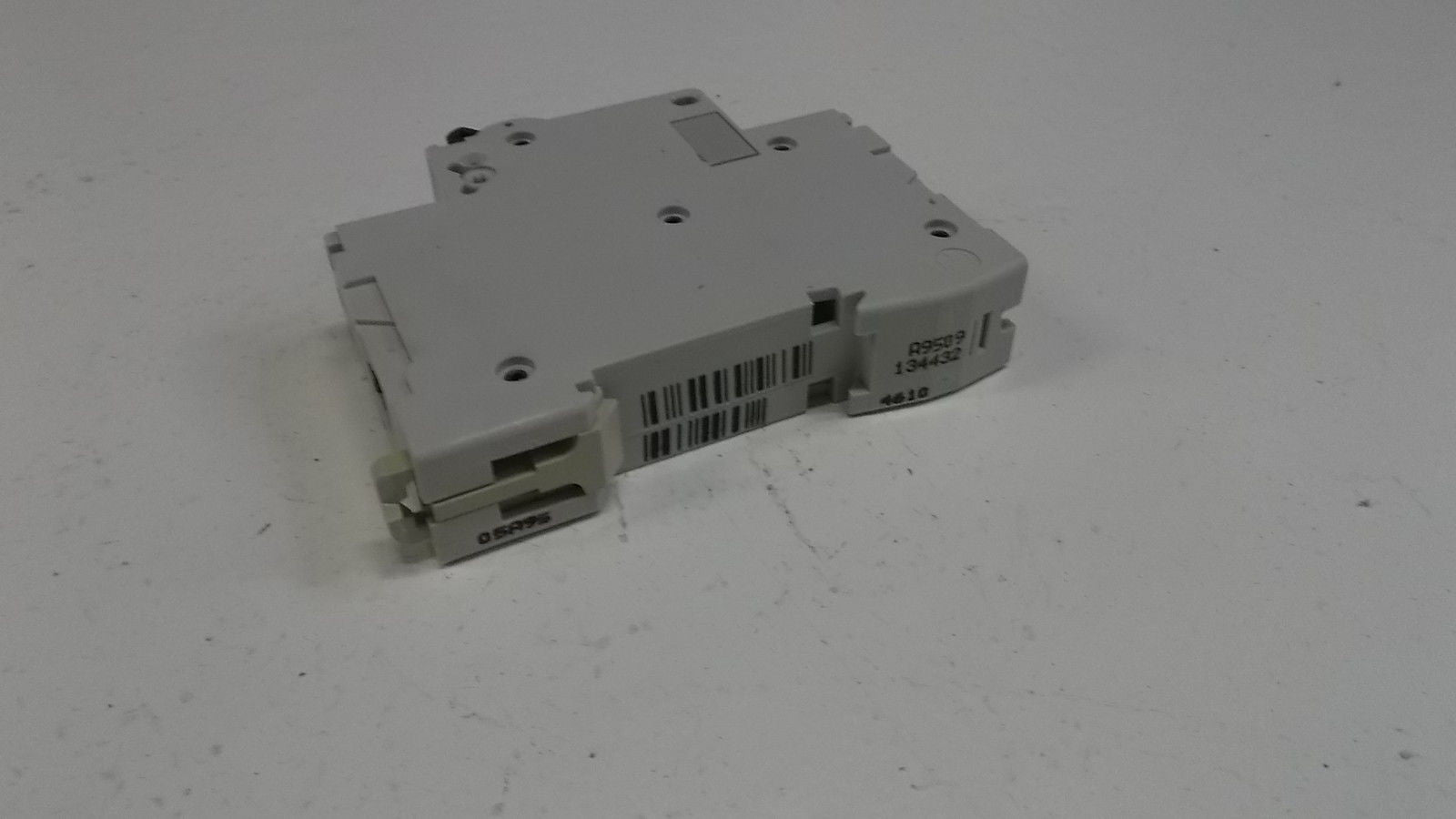 SQUARE D CIRCUIT BREAKER MG24432 *NEW IN BOX*