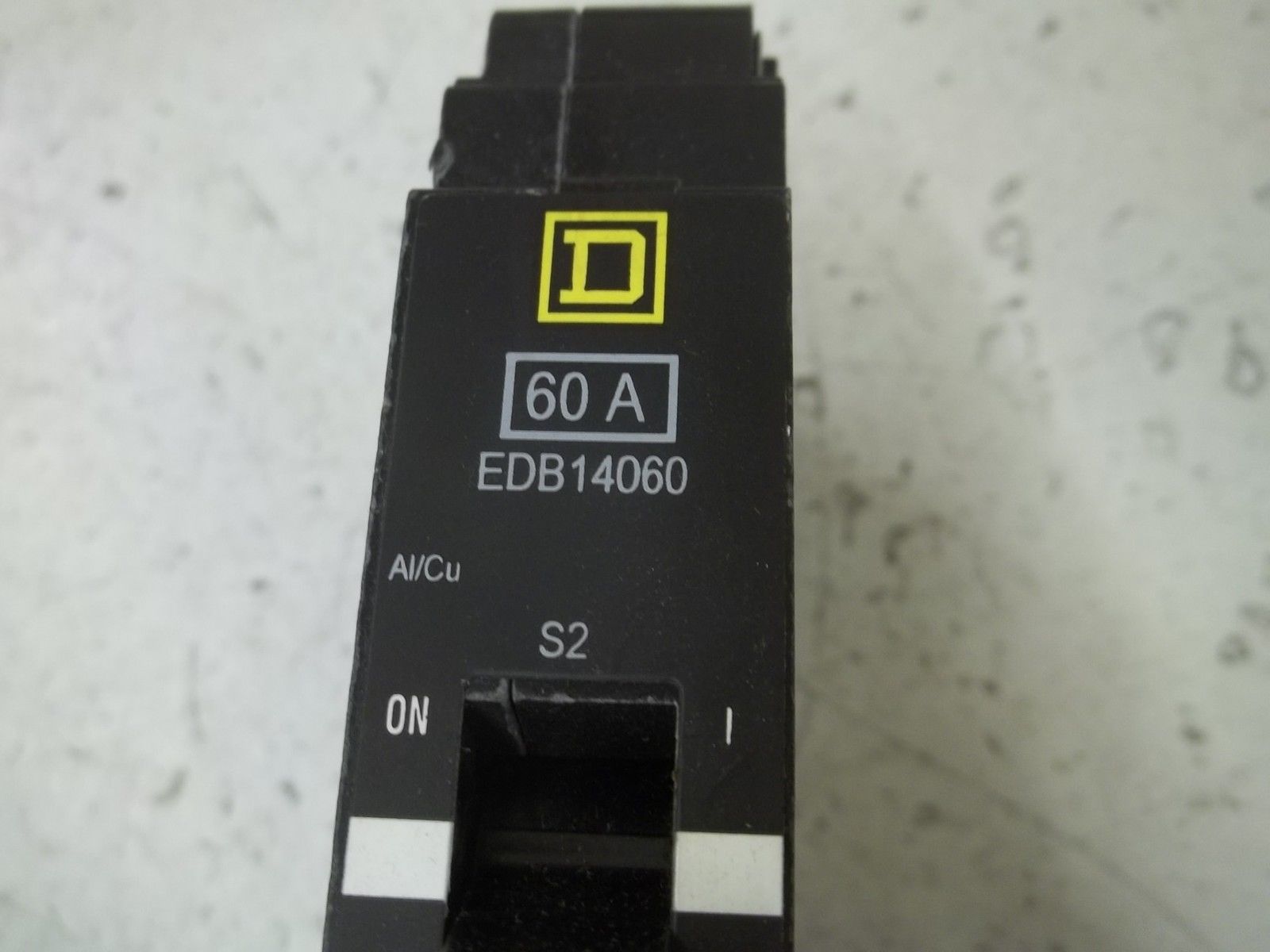 SQUARE D  EDB14060 CIRCUIT BREAKER  *NEW NO BOX*