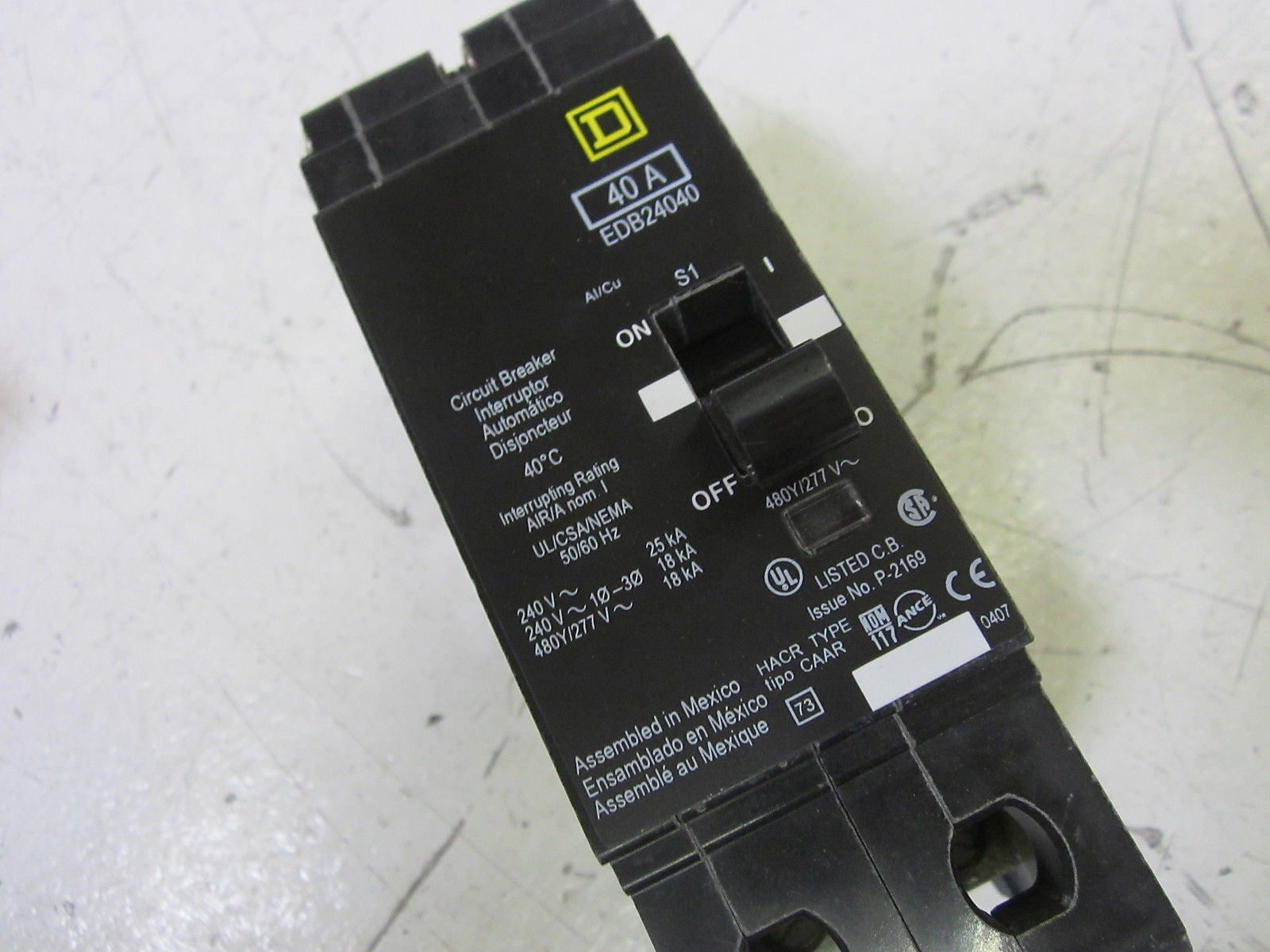 SQUARE D EDB24040 CIRCUIT BREAKER 40A 2P 277V *NEW IN BOX*