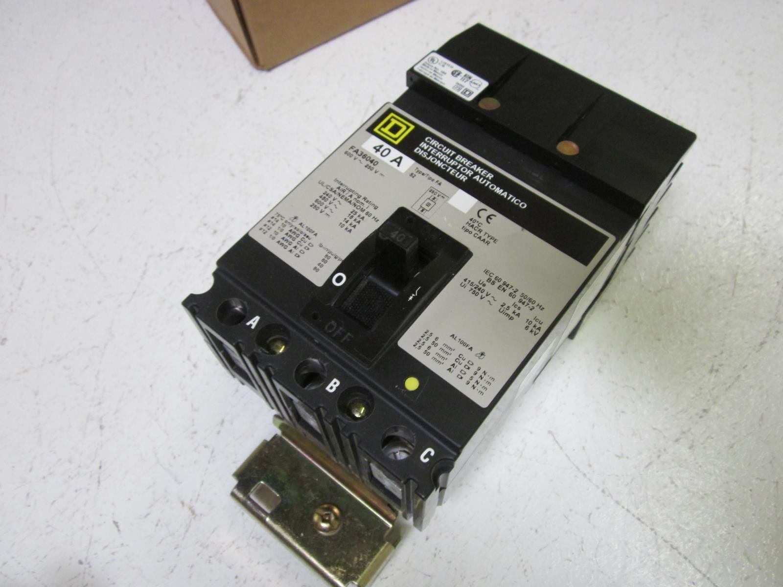 SQUARE D FA36040 CIRCUIT BREAKER 40A 3P 600V  *NEW IN BOX*