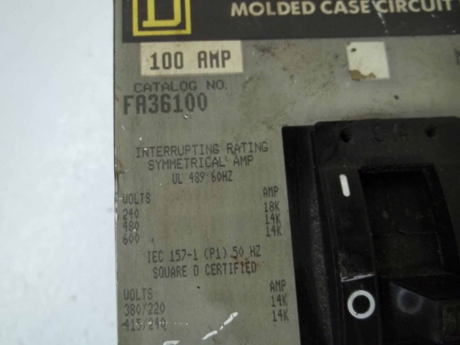 SQUARE D FA36100 CIRCUIT BREAKER (GREY) *USED*